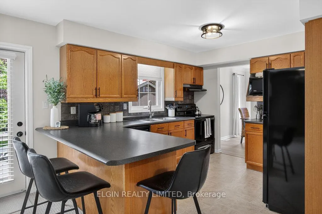 Photo 11 of 29 Trevithick Terrace, St. Thomas — HOMEH