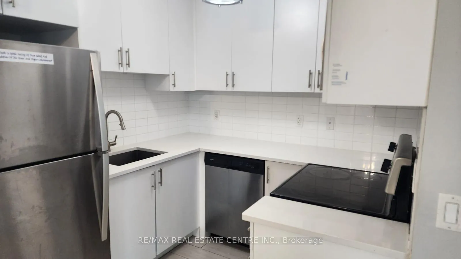 Photo 8 of Unit 902, 65 Yorkland Boulevard, Brampton, Goreway Drive Corridor — HOMEH