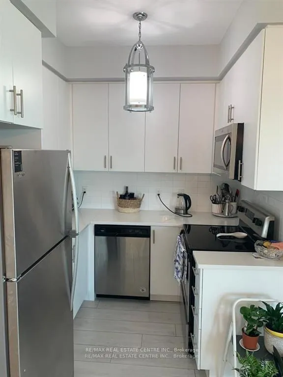 Photo 9 of Unit 902, 65 Yorkland Boulevard, Brampton, Goreway Drive Corridor — HOMEH