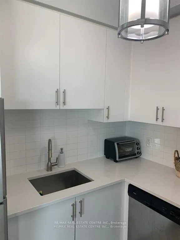 Photo 11 of Unit 902, 65 Yorkland Boulevard, Brampton, Goreway Drive Corridor — HOMEH