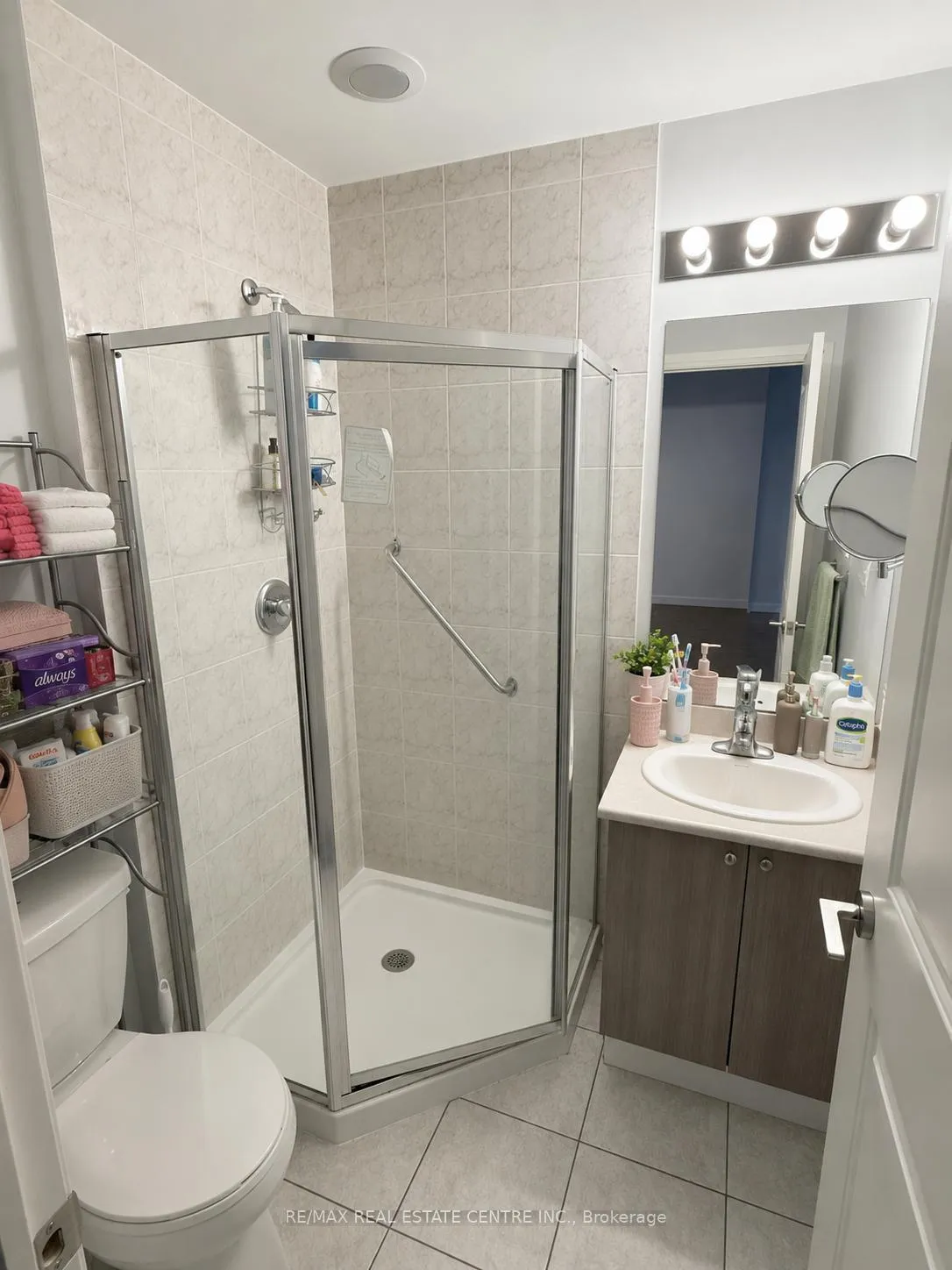 Photo 16 of Unit 902, 65 Yorkland Boulevard, Brampton, Goreway Drive Corridor — HOMEH