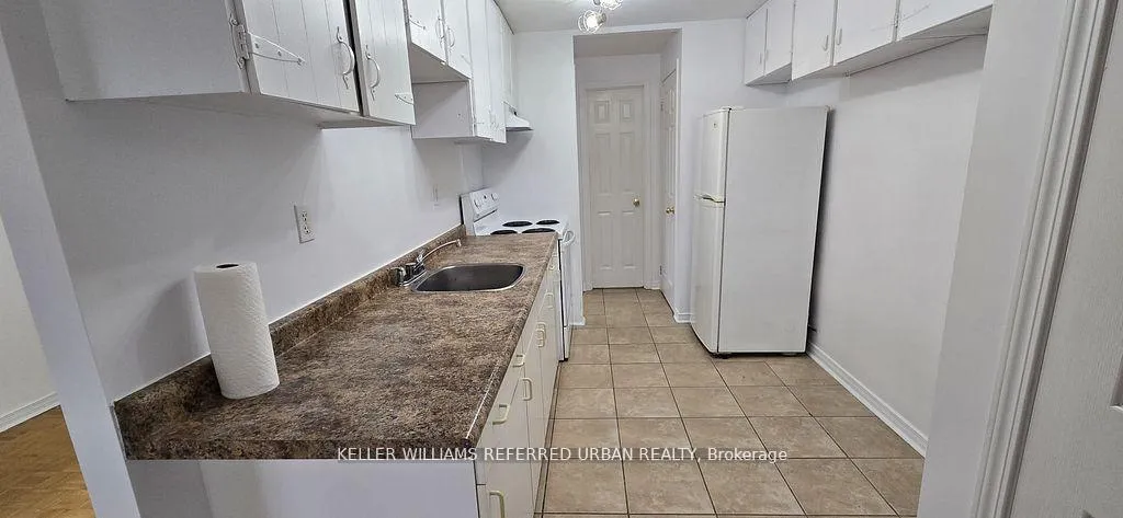 Photo 4 of Unit 4, 303 Frontenac Avenue, Oshawa, Vanier — HOMEH