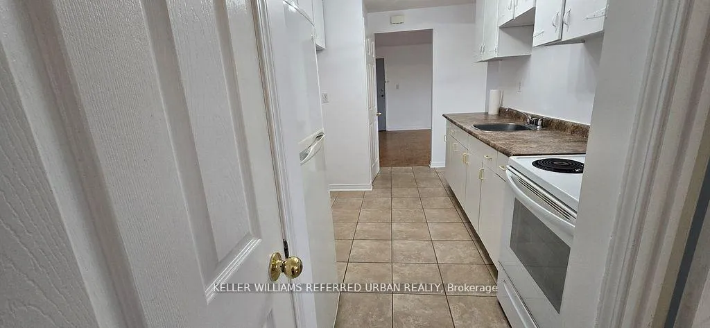 Photo 5 of Unit 4, 303 Frontenac Avenue, Oshawa, Vanier — HOMEH