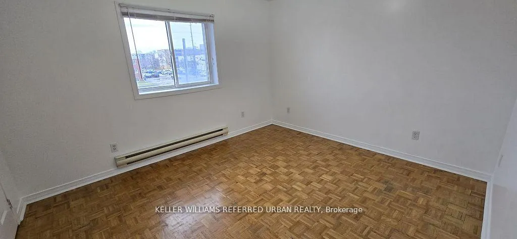 Photo 6 of Unit 4, 303 Frontenac Avenue, Oshawa, Vanier — HOMEH