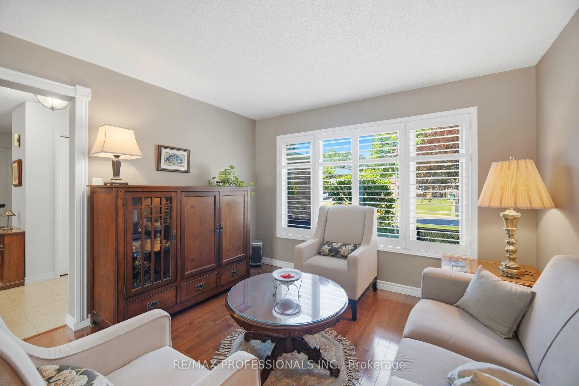 Photo 6 of 40 Braidwood Lake Road, Brampton, Heart Lake West — HOMEH