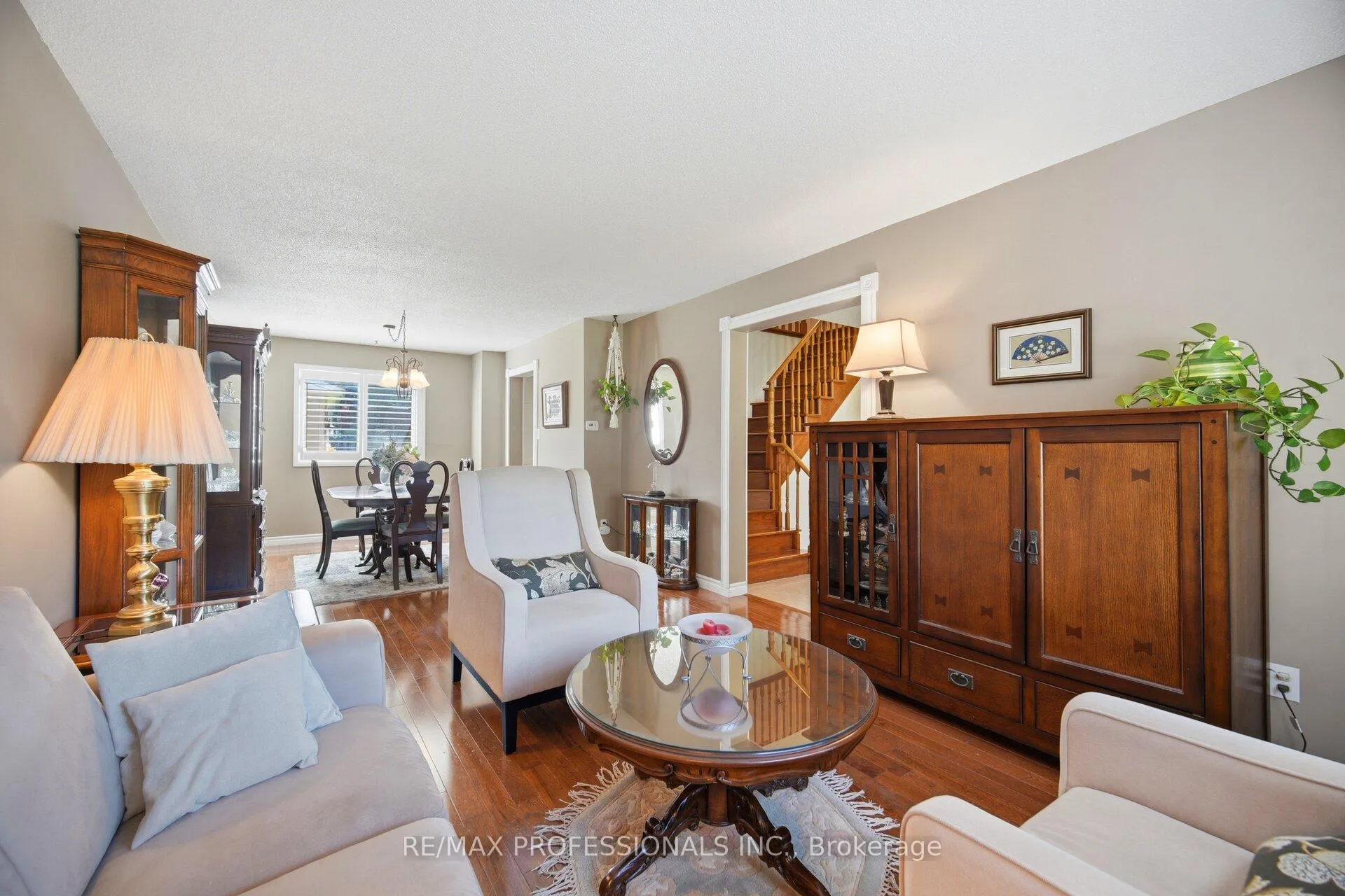 Photo 8 of 40 Braidwood Lake Road, Brampton, Heart Lake West — HOMEH