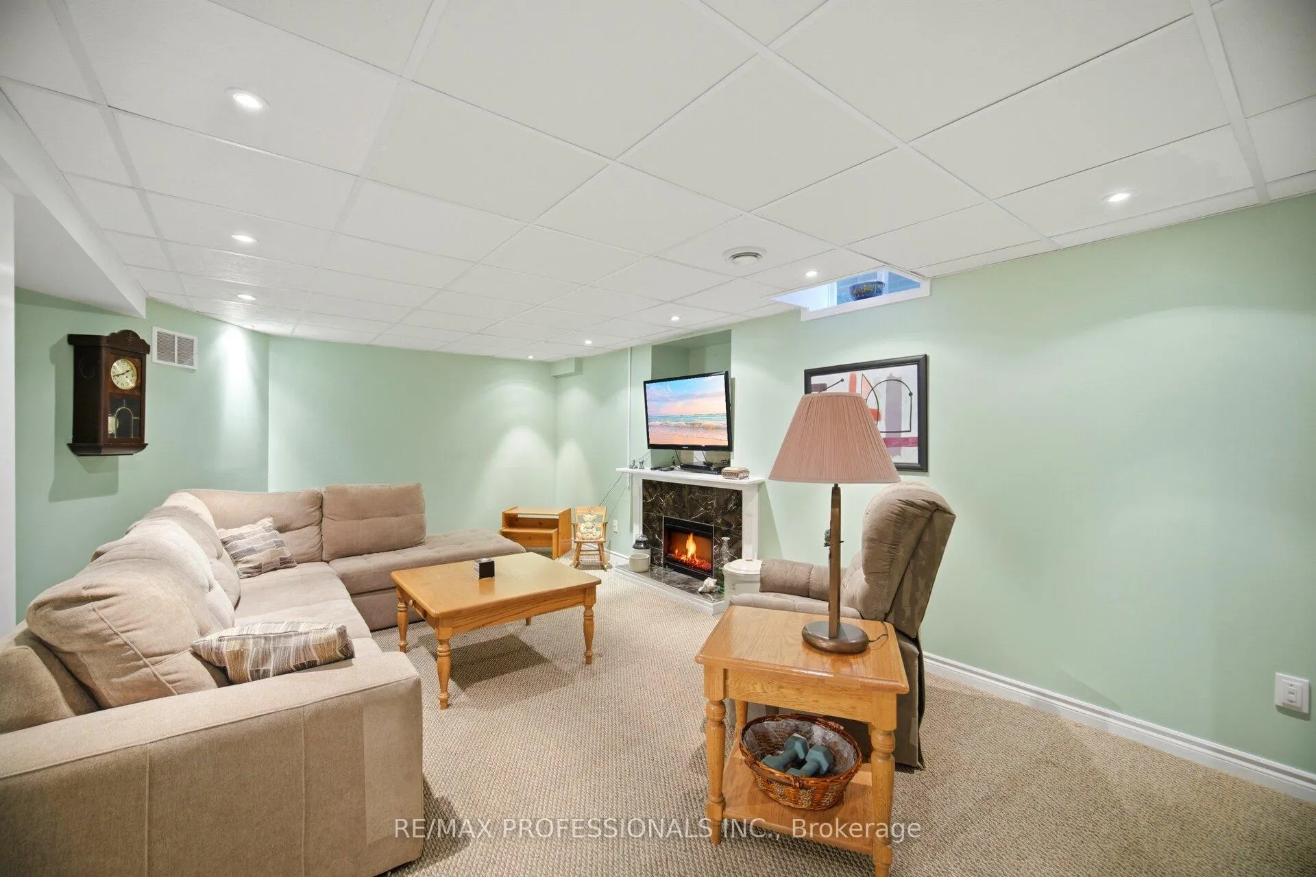 Photo 35 of 40 Braidwood Lake Road, Brampton, Heart Lake West — HOMEH
