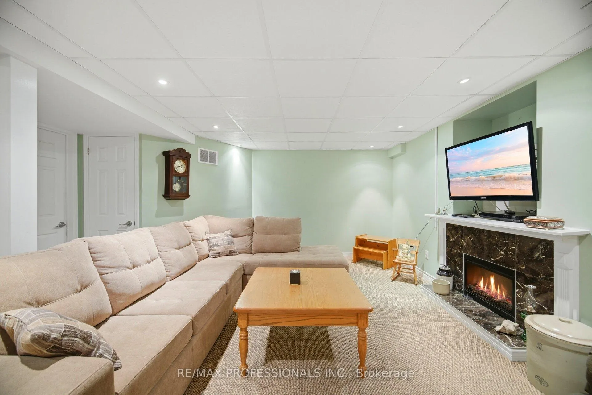 Photo 37 of 40 Braidwood Lake Road, Brampton, Heart Lake West — HOMEH