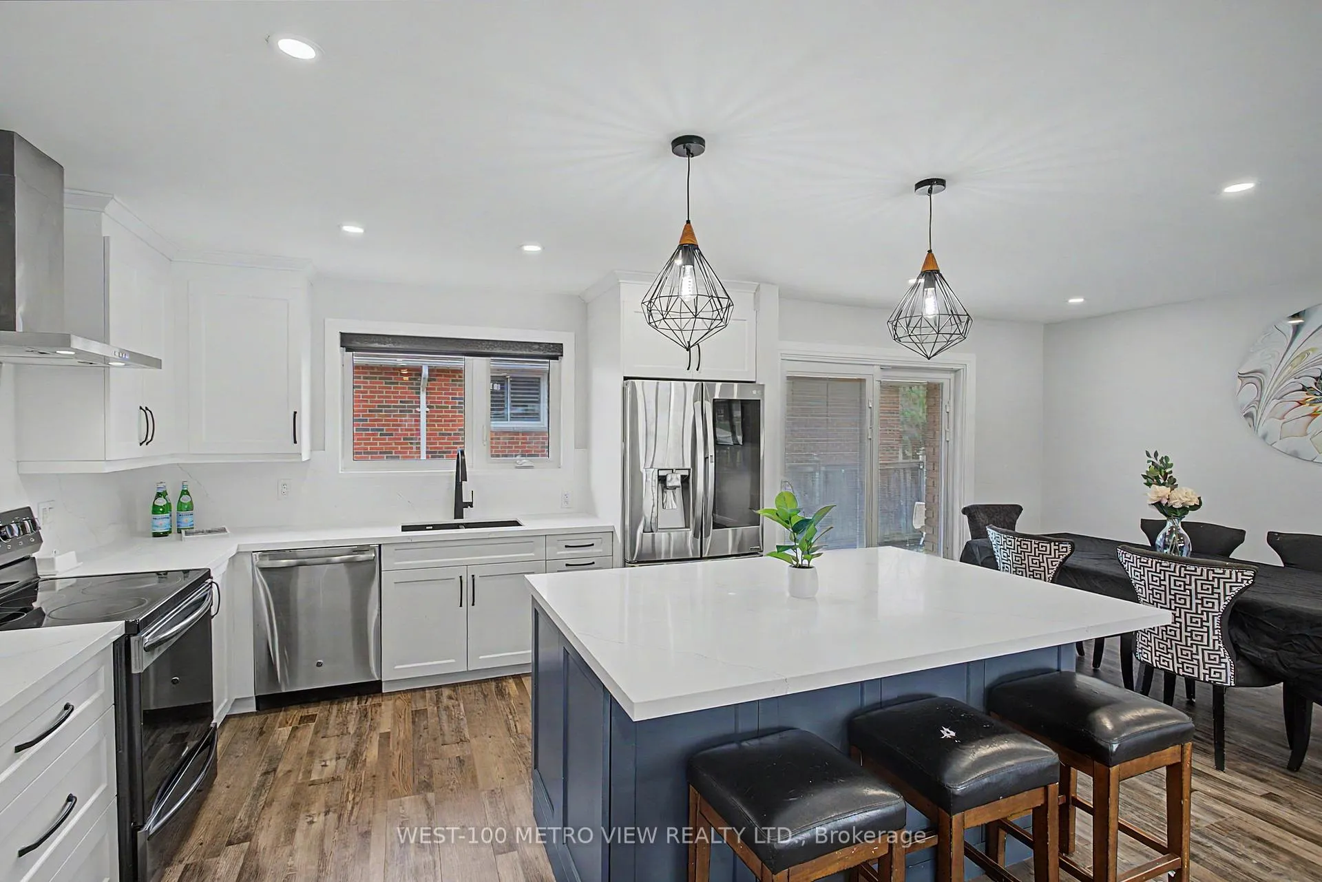 Photo 8 of 2144 Sandringham Drive, Burlington, Brant Hills — HOMEH