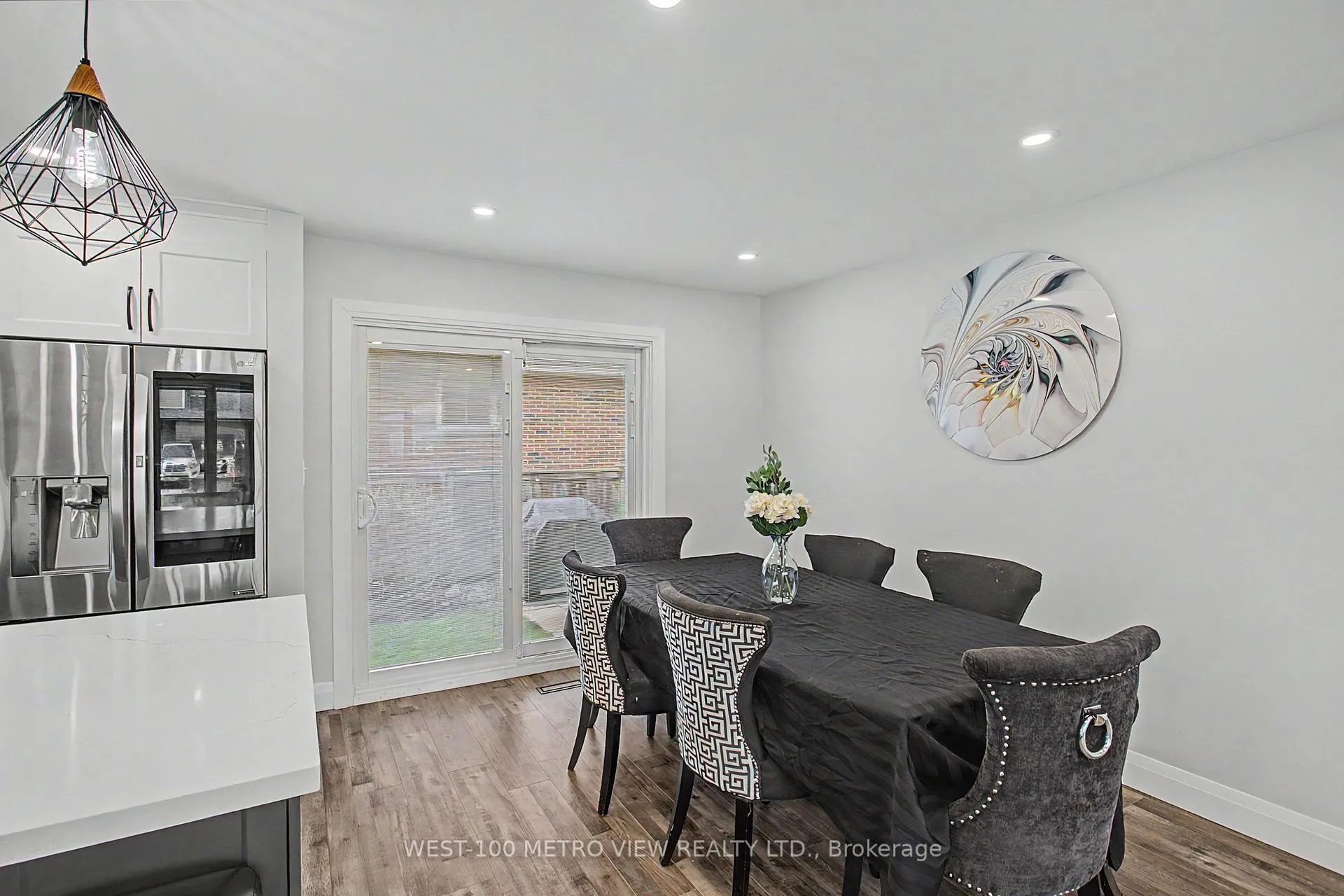 Photo 10 of 2144 Sandringham Drive, Burlington, Brant Hills — HOMEH