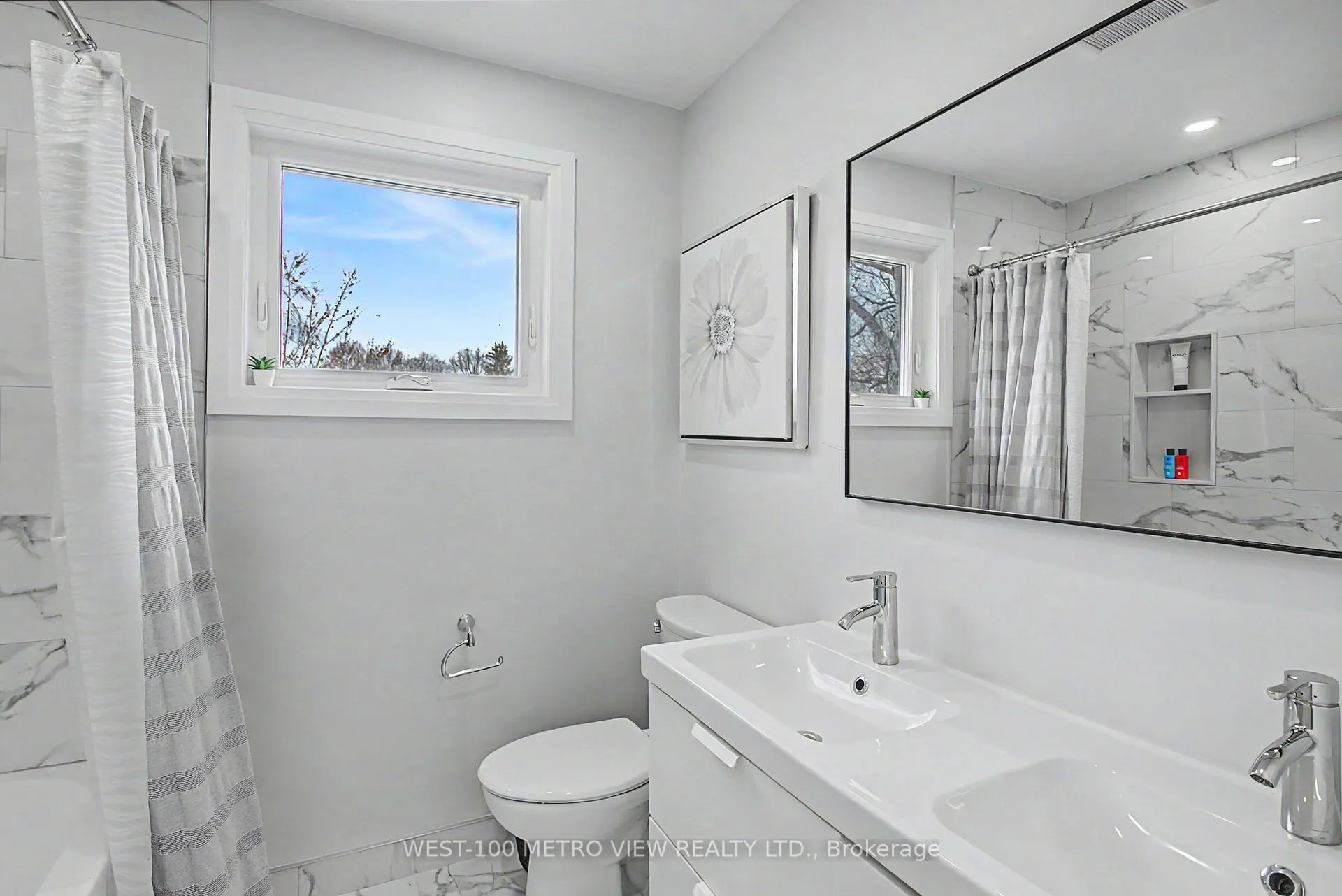 Photo 15 of 2144 Sandringham Drive, Burlington, Brant Hills — HOMEH