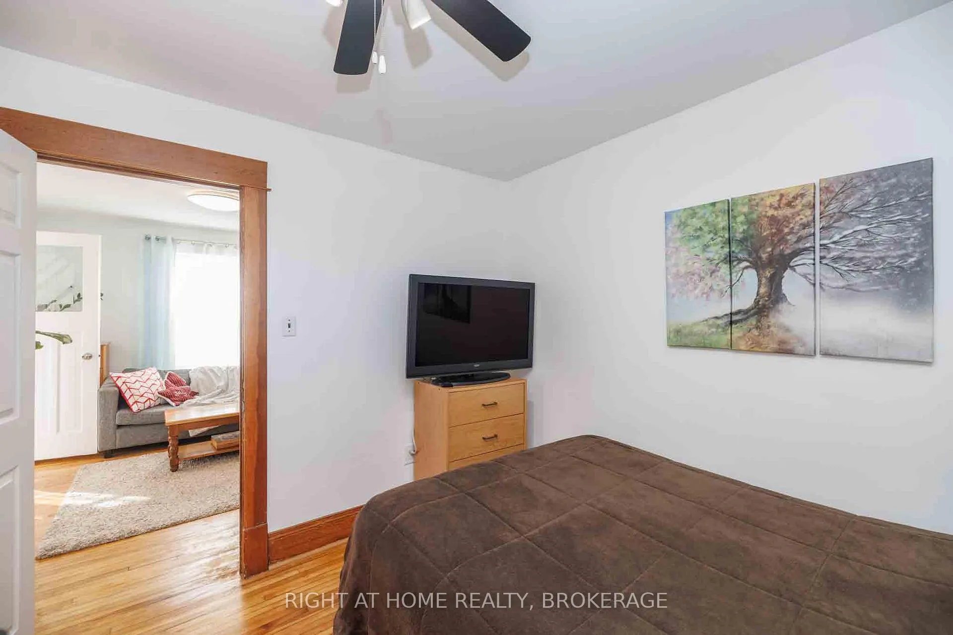 Photo 23 of 4367 Homewood Avenue, Niagara Falls, Downtown — HOMEH