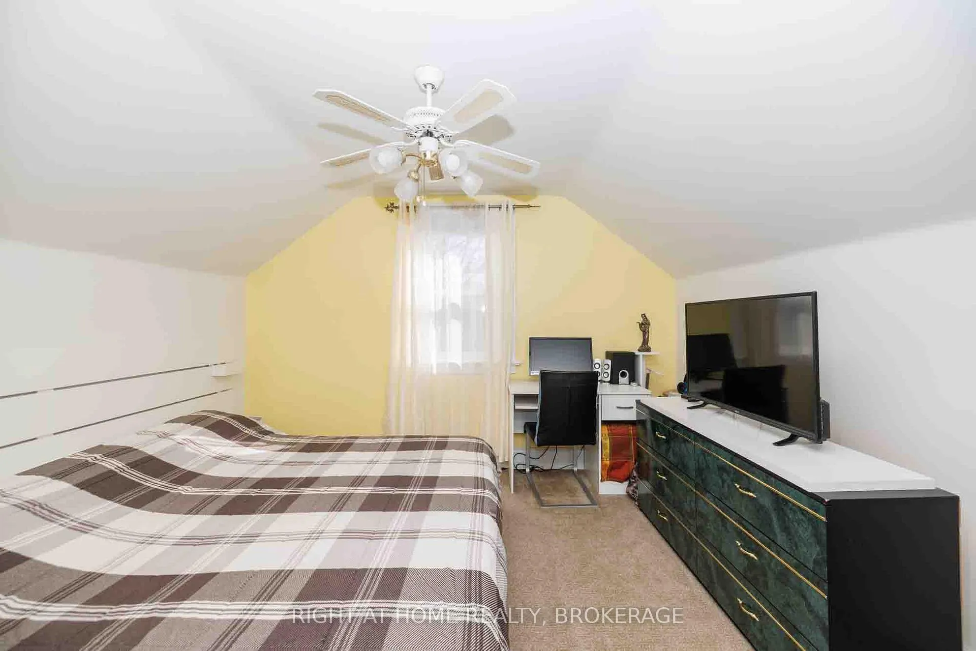 Photo 24 of 4367 Homewood Avenue, Niagara Falls, Downtown — HOMEH