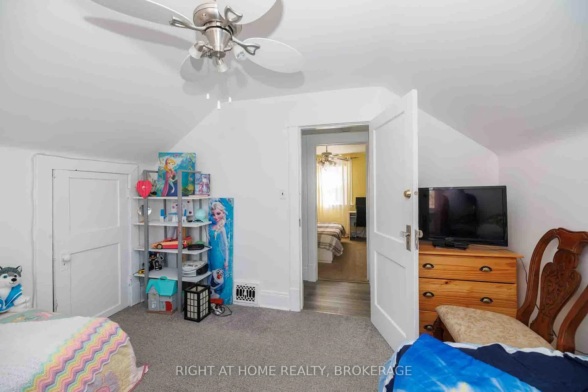 Photo 29 of 4367 Homewood Avenue, Niagara Falls, Downtown — HOMEH