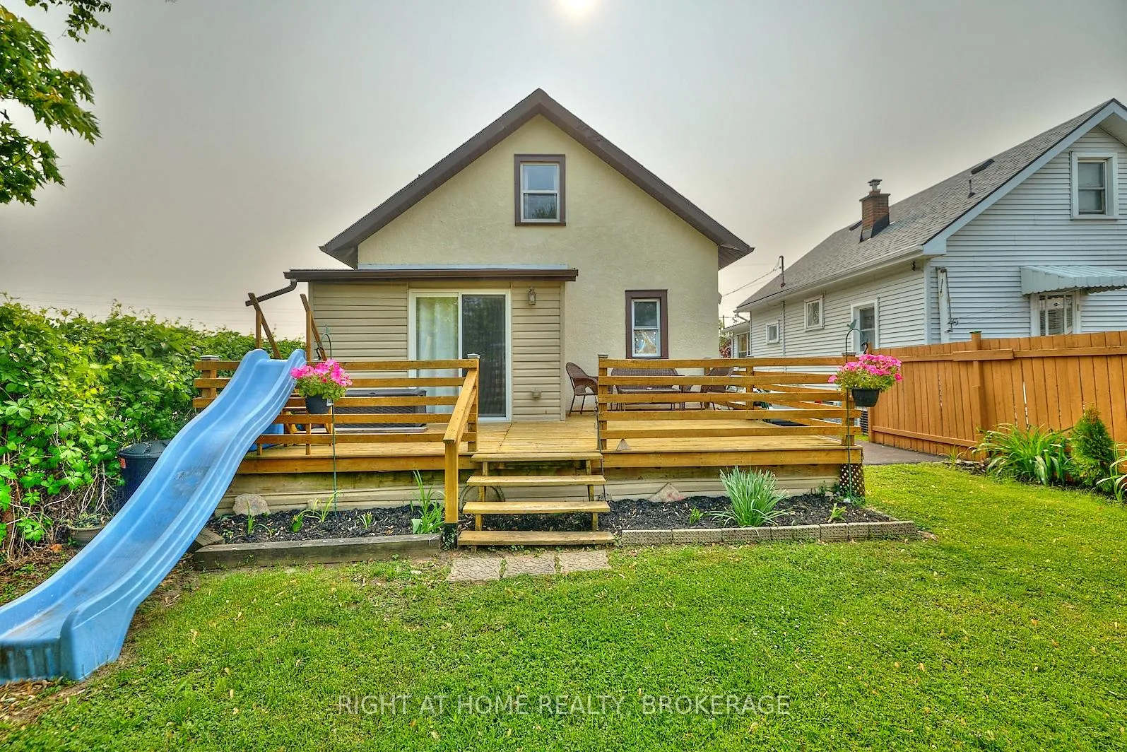Photo 34 of 4367 Homewood Avenue, Niagara Falls, Downtown — HOMEH