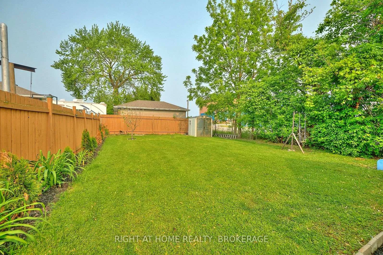 Photo 39 of 4367 Homewood Avenue, Niagara Falls, Downtown — HOMEH