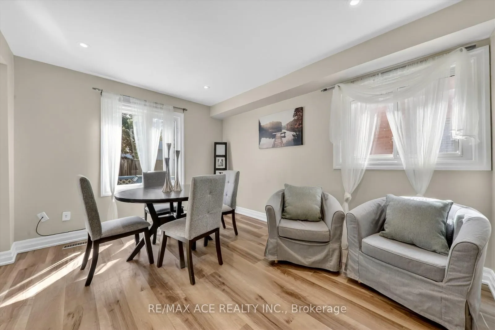Photo 14 of 23 Chalmers Crescent, Ajax, Central — HOMEH
