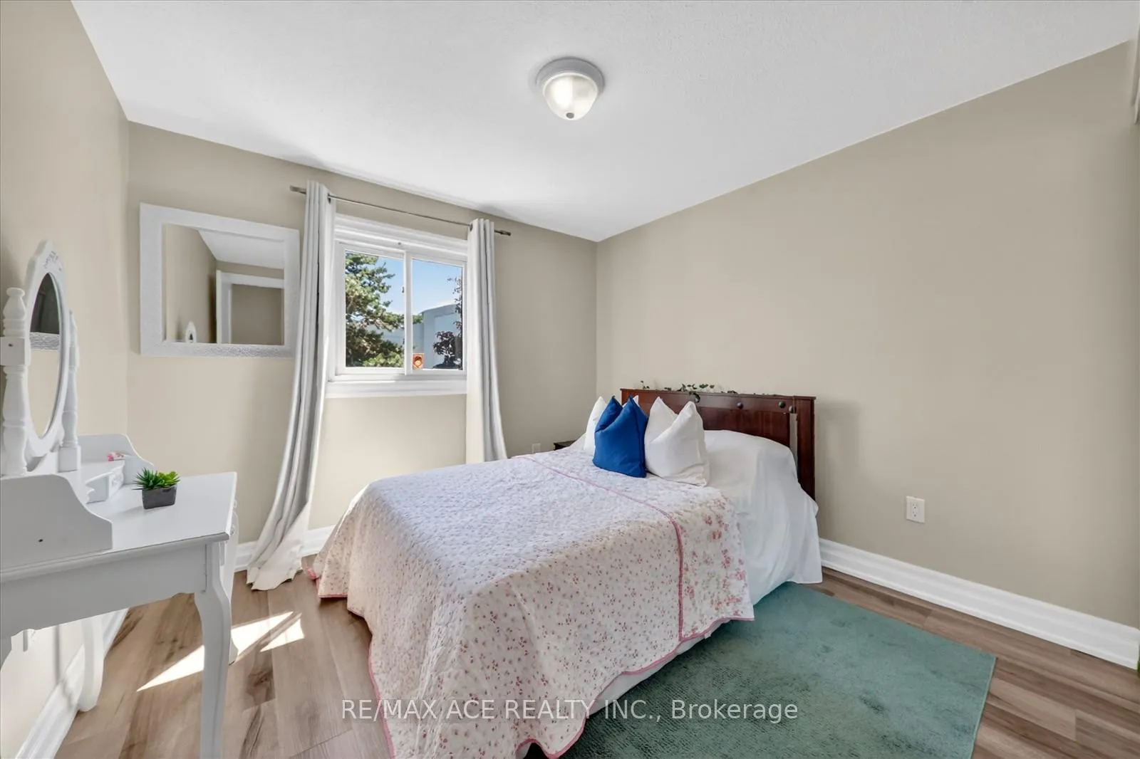 Photo 23 of 23 Chalmers Crescent, Ajax, Central — HOMEH