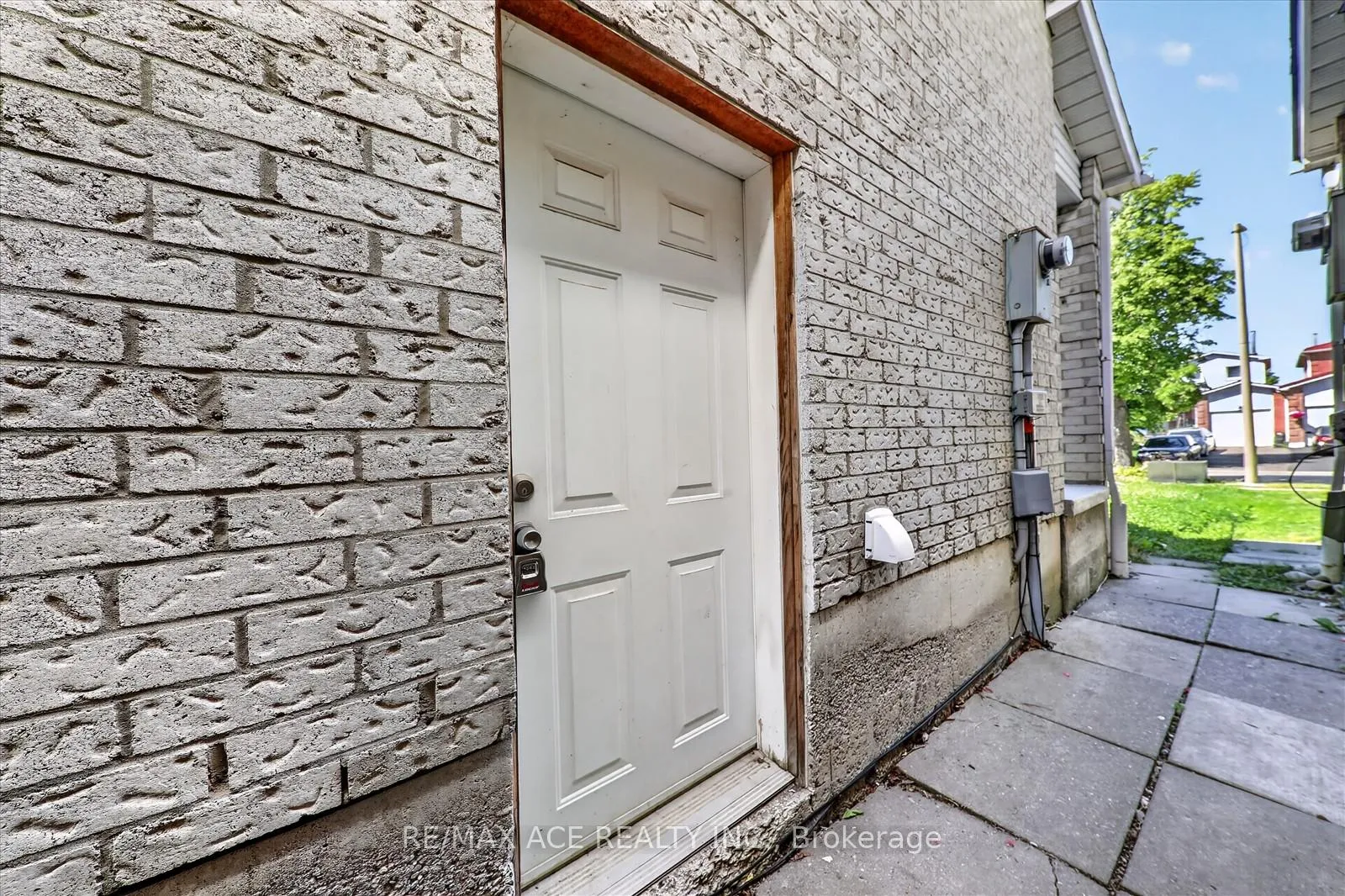 Photo 33 of 23 Chalmers Crescent, Ajax, Central — HOMEH