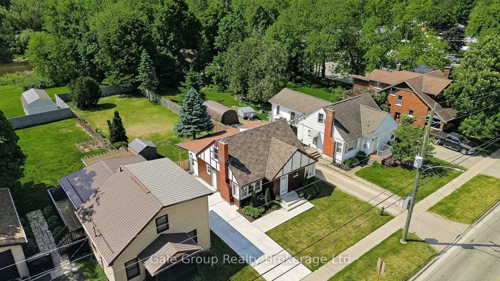 Photo 4 of 4021 Catherine Street E, Thames Centre, Dorchester — HOMEH