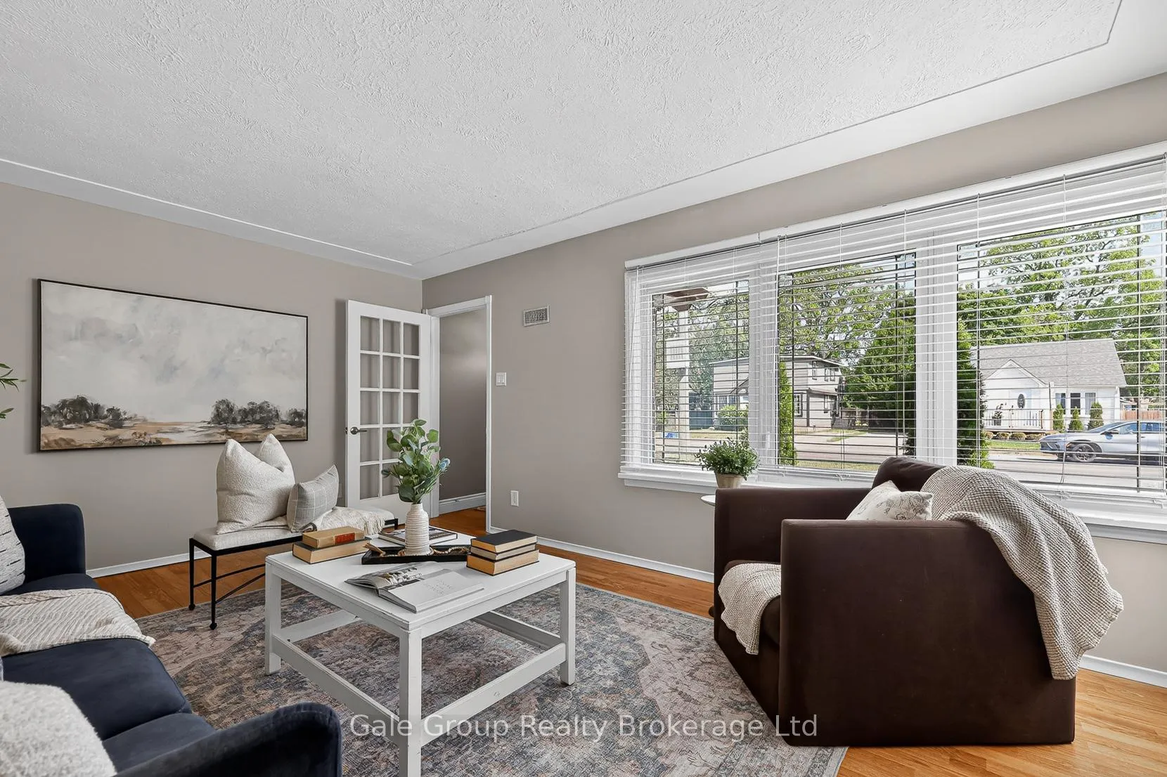 Photo 8 of 4021 Catherine Street E, Thames Centre, Dorchester — HOMEH