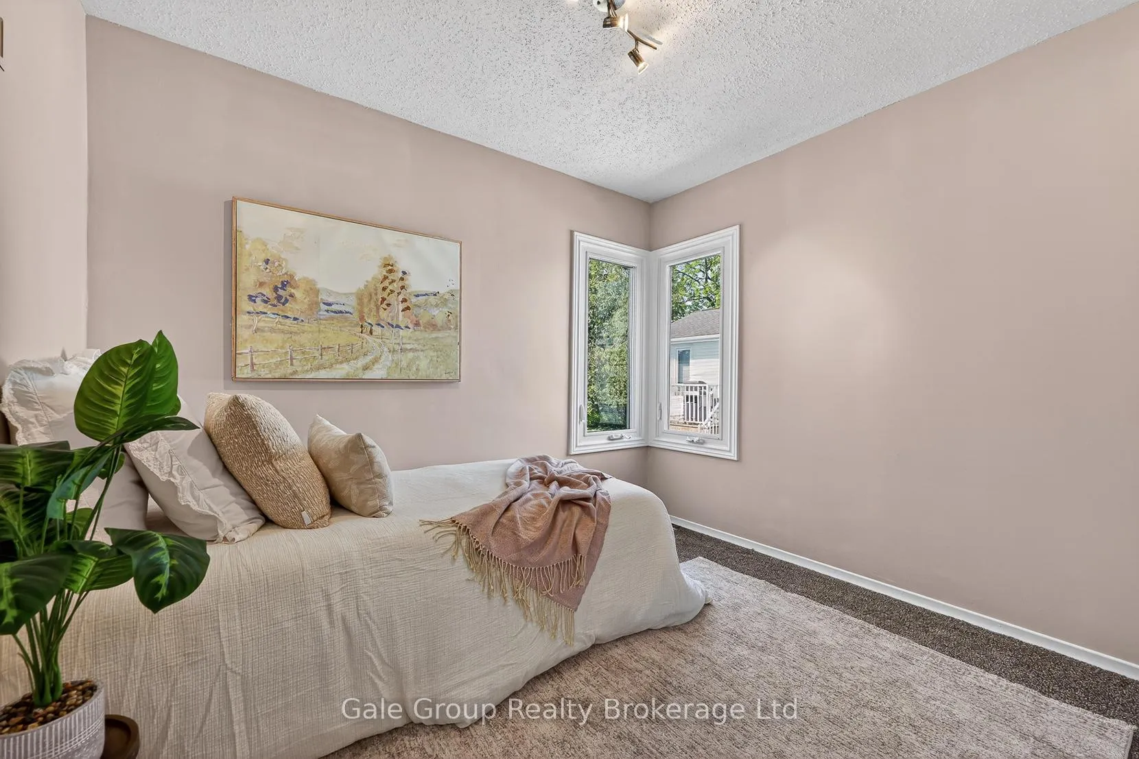 Photo 20 of 4021 Catherine Street E, Thames Centre, Dorchester — HOMEH