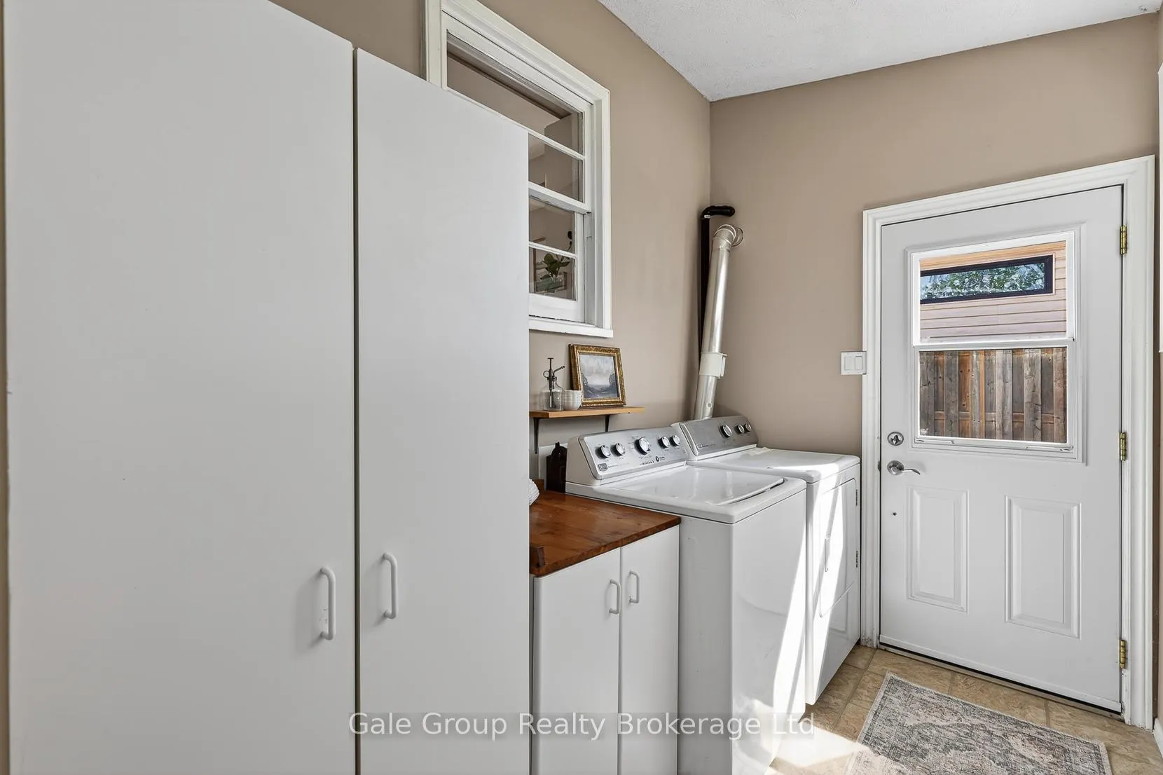Photo 23 of 4021 Catherine Street E, Thames Centre, Dorchester — HOMEH