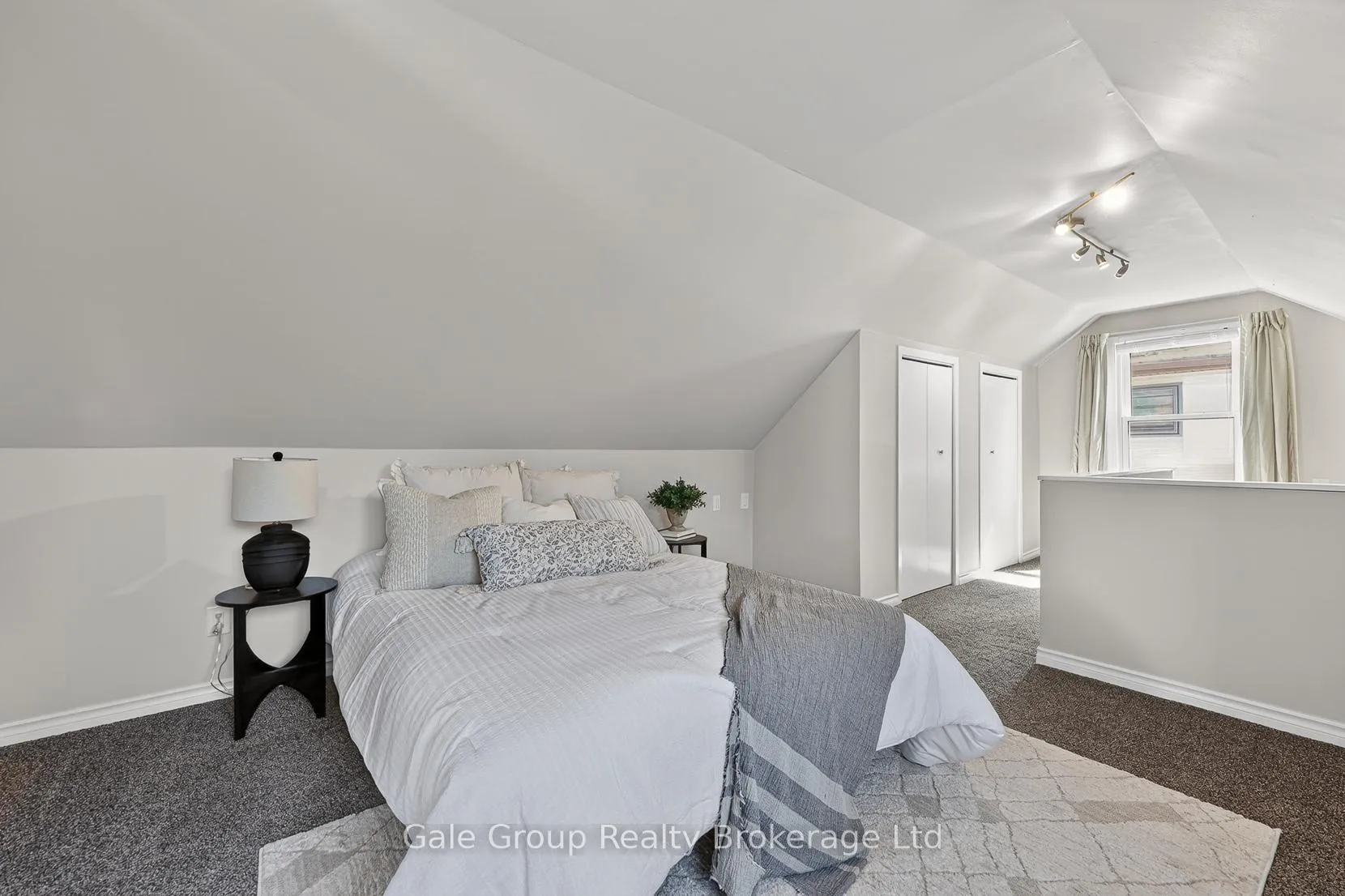 Photo 25 of 4021 Catherine Street E, Thames Centre, Dorchester — HOMEH