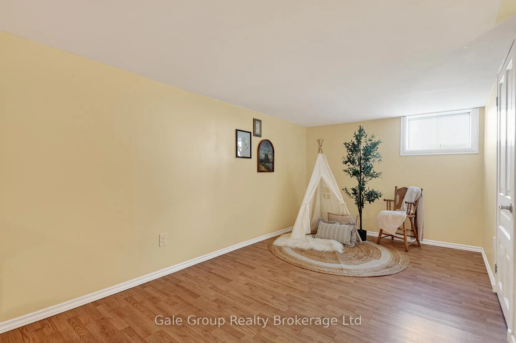 Photo 27 of 4021 Catherine Street E, Thames Centre, Dorchester — HOMEH