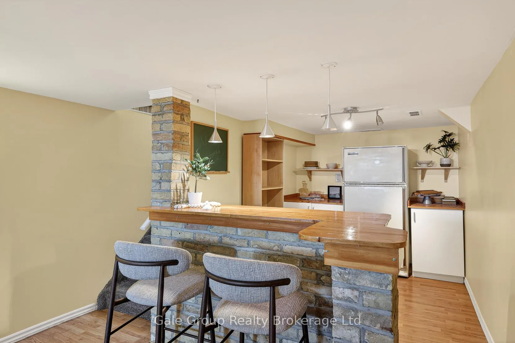 Photo 29 of 4021 Catherine Street E, Thames Centre, Dorchester — HOMEH