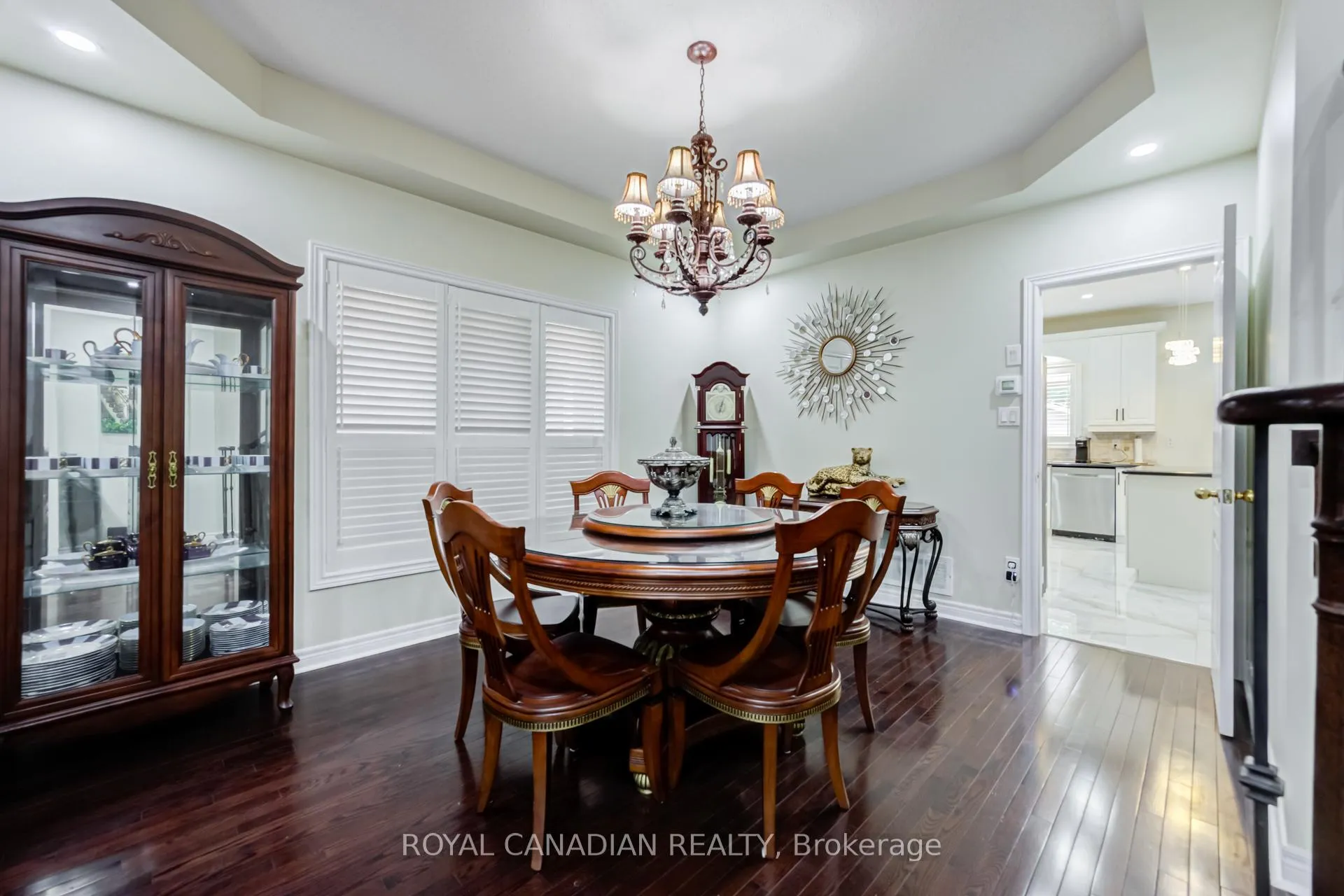 Photo 7 of 43 Bluffwood Crescent, Brampton, Bram East — HOMEH