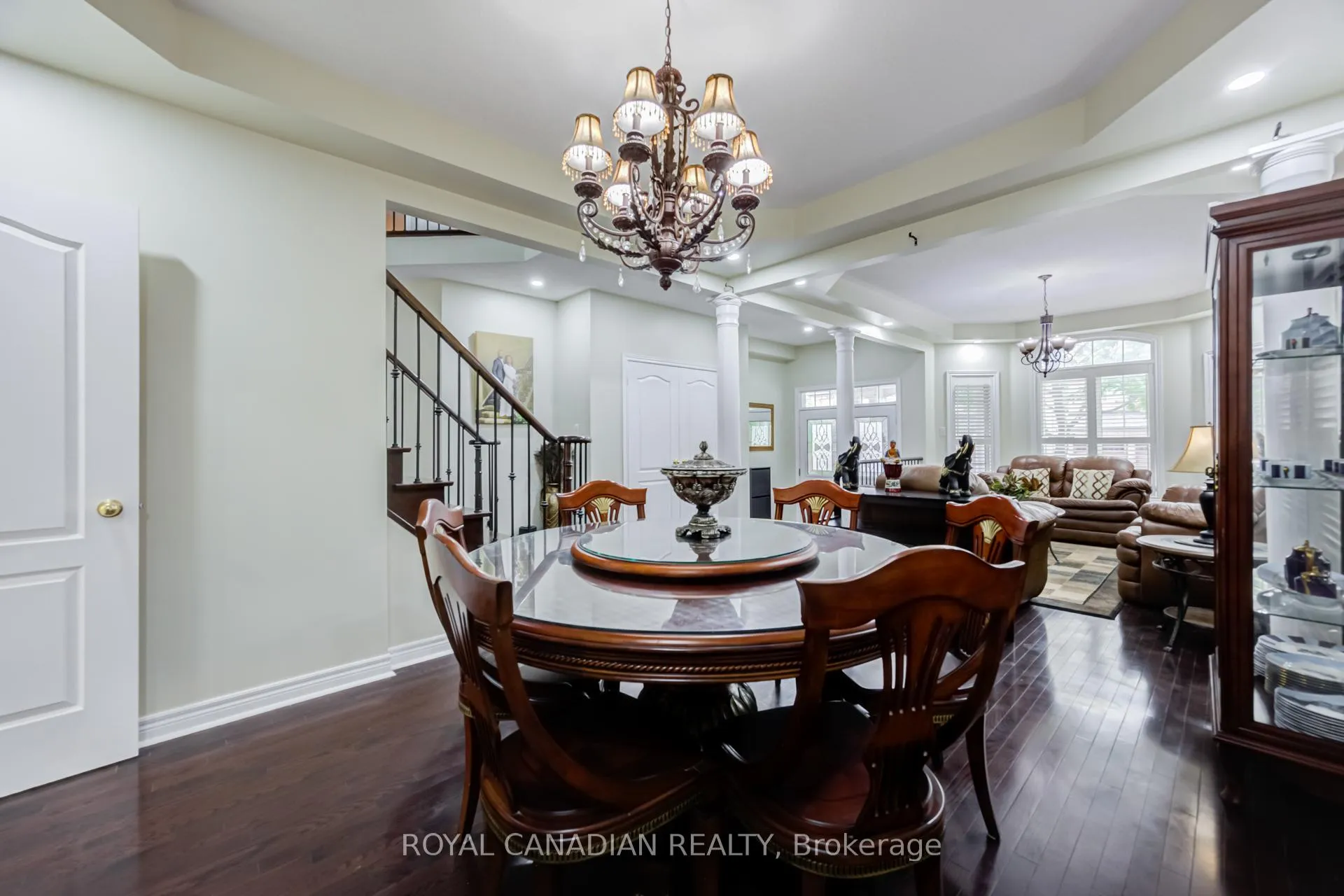 Photo 8 of 43 Bluffwood Crescent, Brampton, Bram East — HOMEH