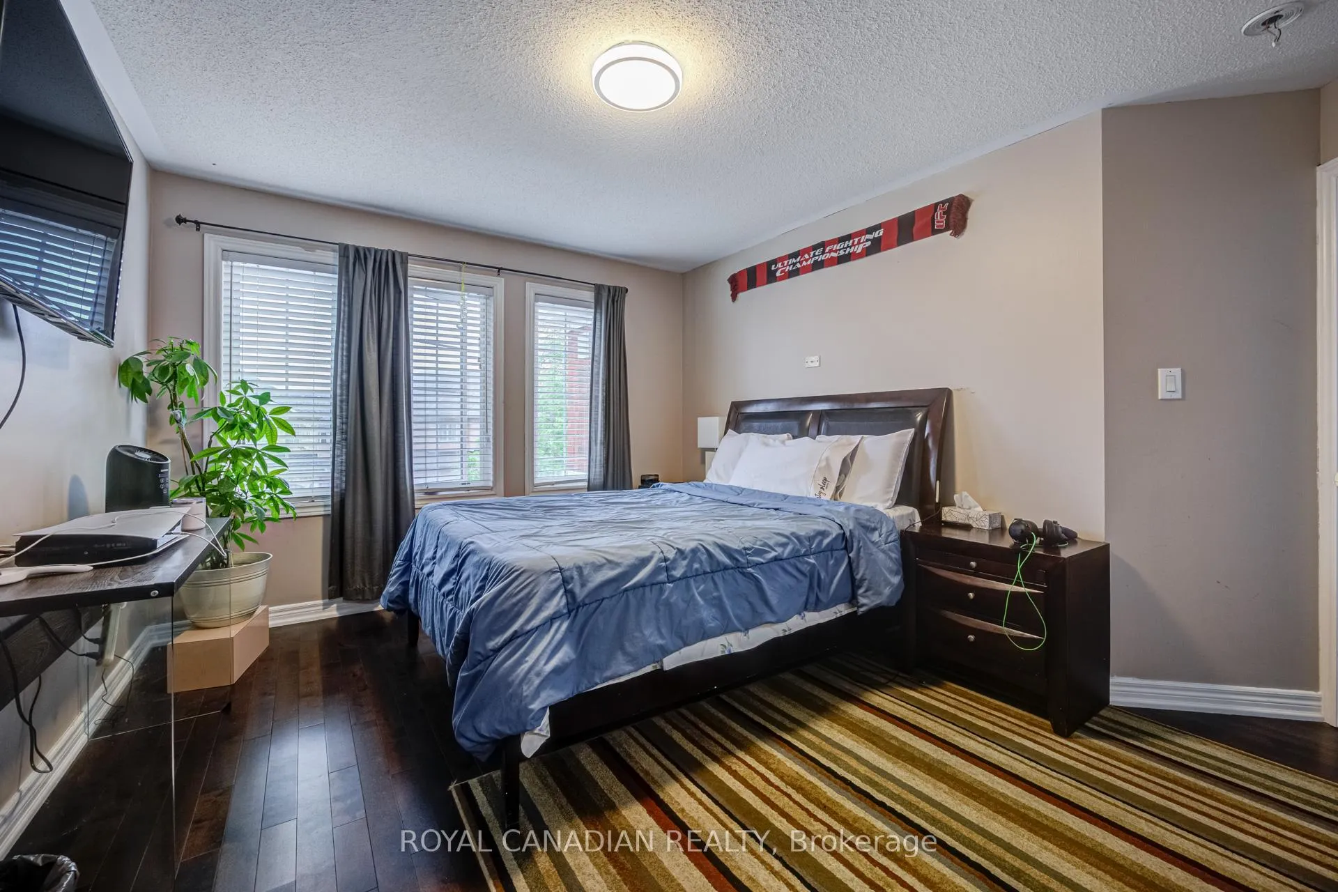 Photo 24 of 43 Bluffwood Crescent, Brampton, Bram East — HOMEH