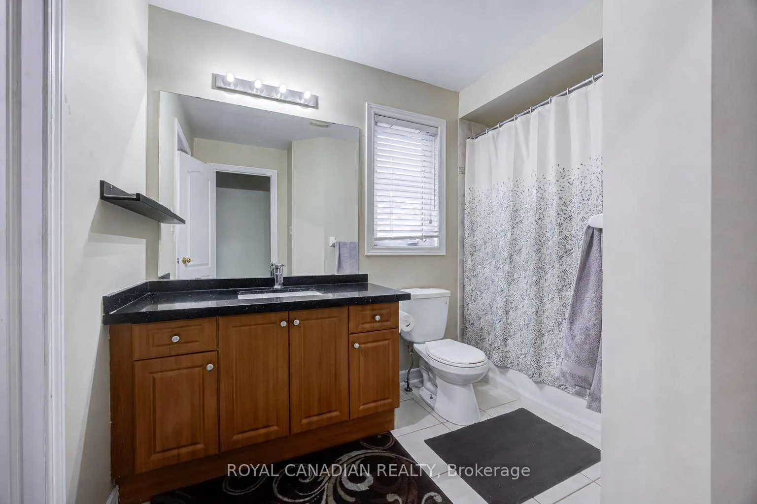 Photo 34 of 43 Bluffwood Crescent, Brampton, Bram East — HOMEH