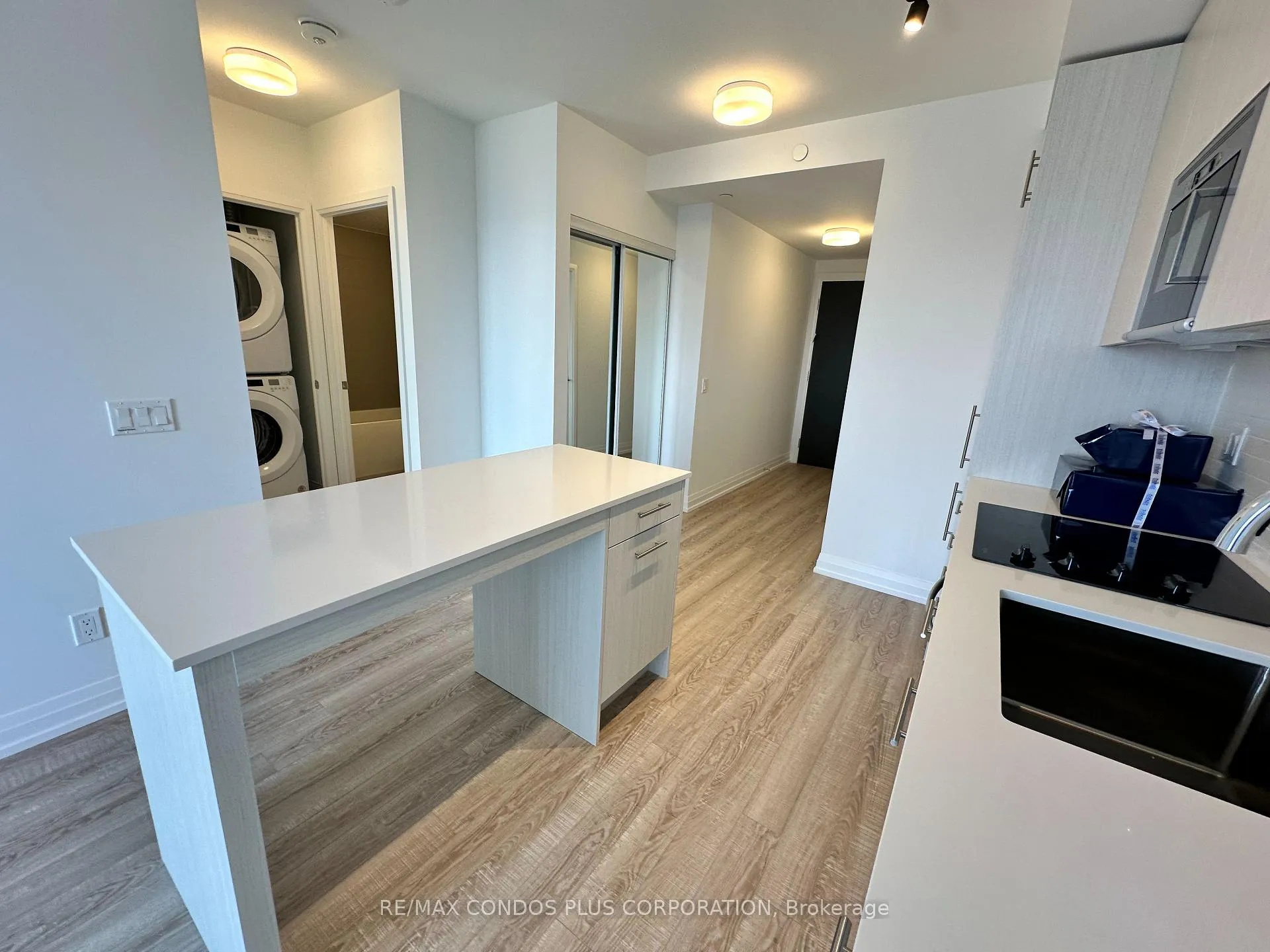 Photo 4 of Unit 2211, 286 Main Street, Toronto, East End-Danforth — HOMEH
