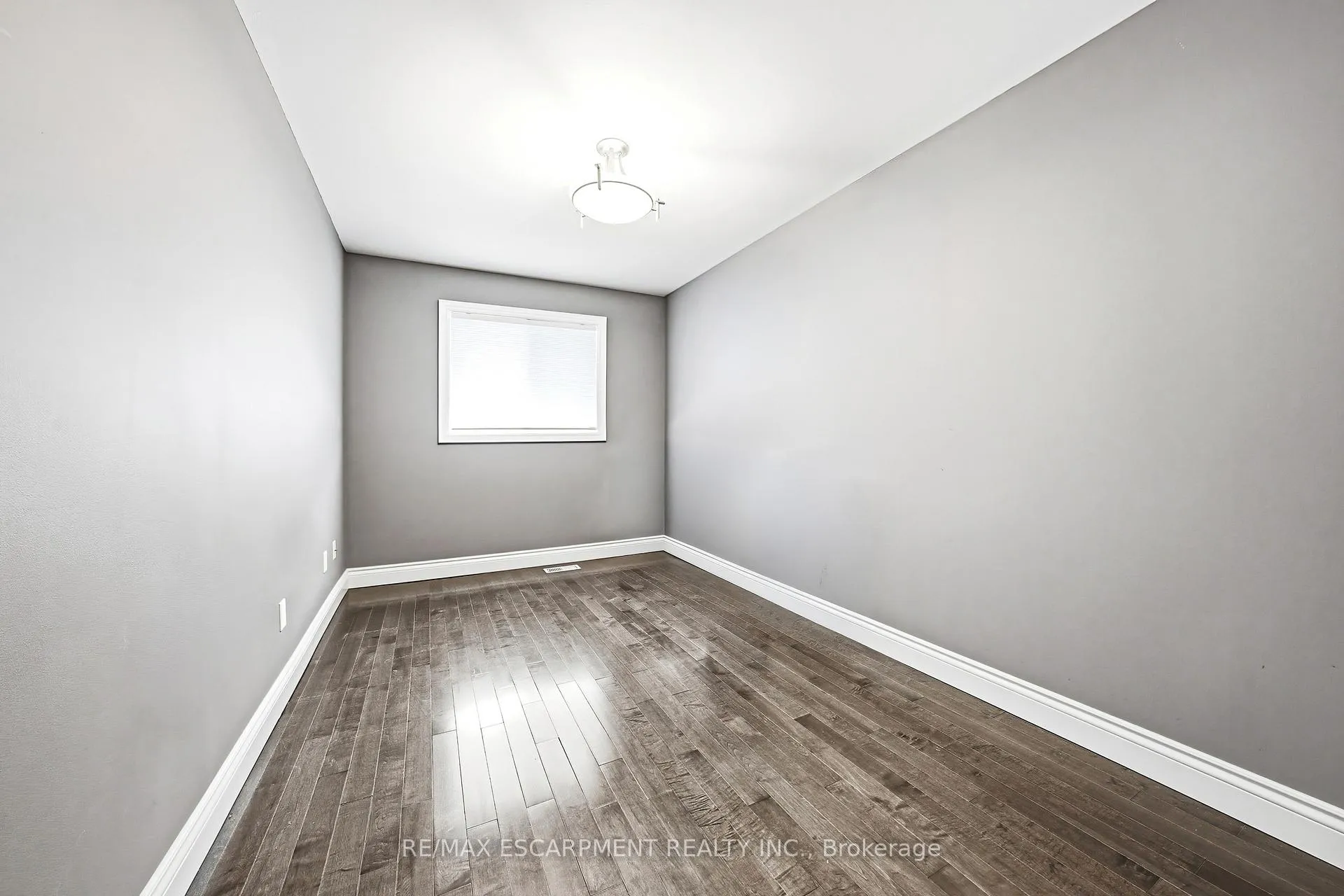 Photo 25 of Unit 16, 1000 Upper Paradise Road, Hamilton, Gurnett — HOMEH