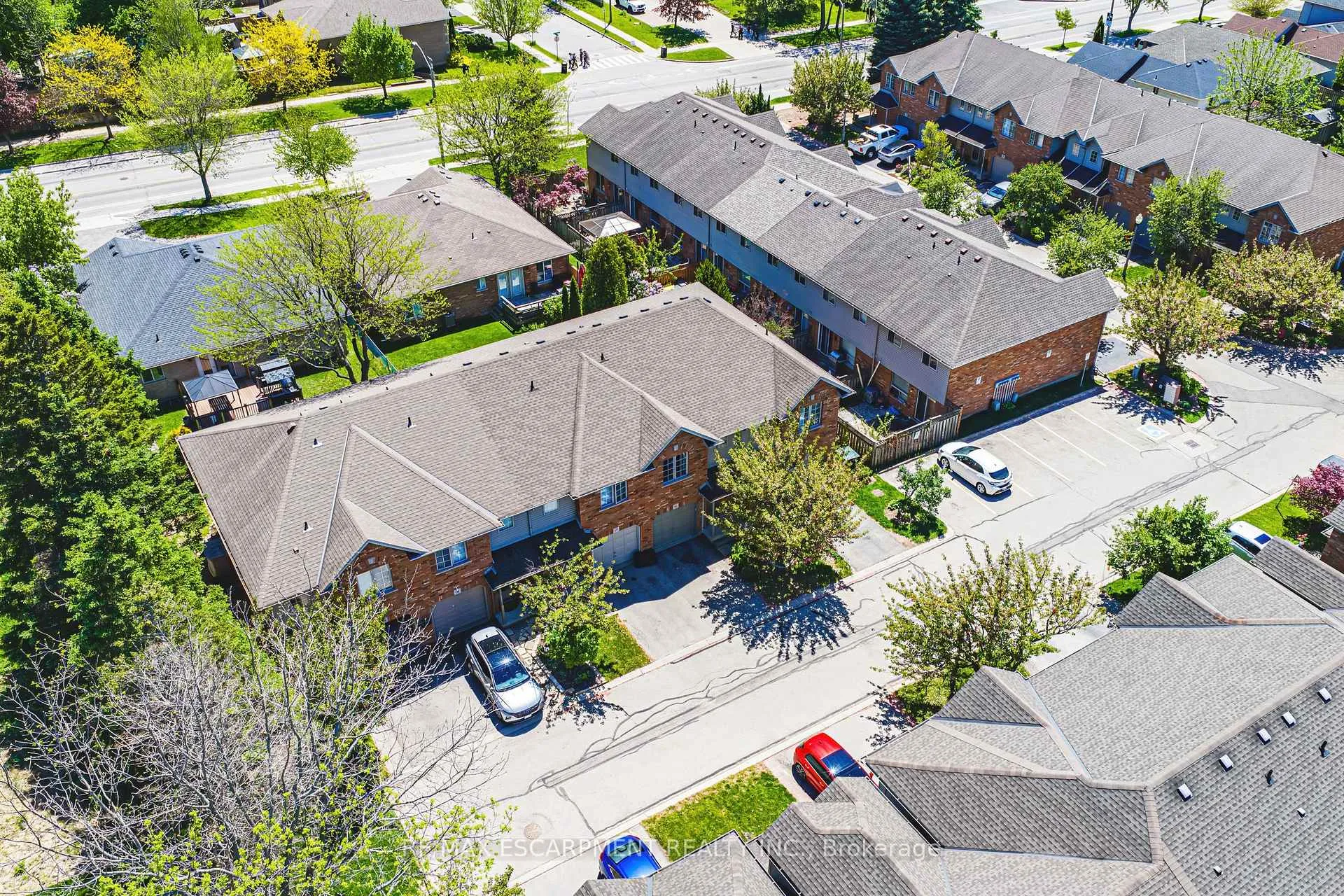 Photo 34 of Unit 16, 1000 Upper Paradise Road, Hamilton, Gurnett — HOMEH