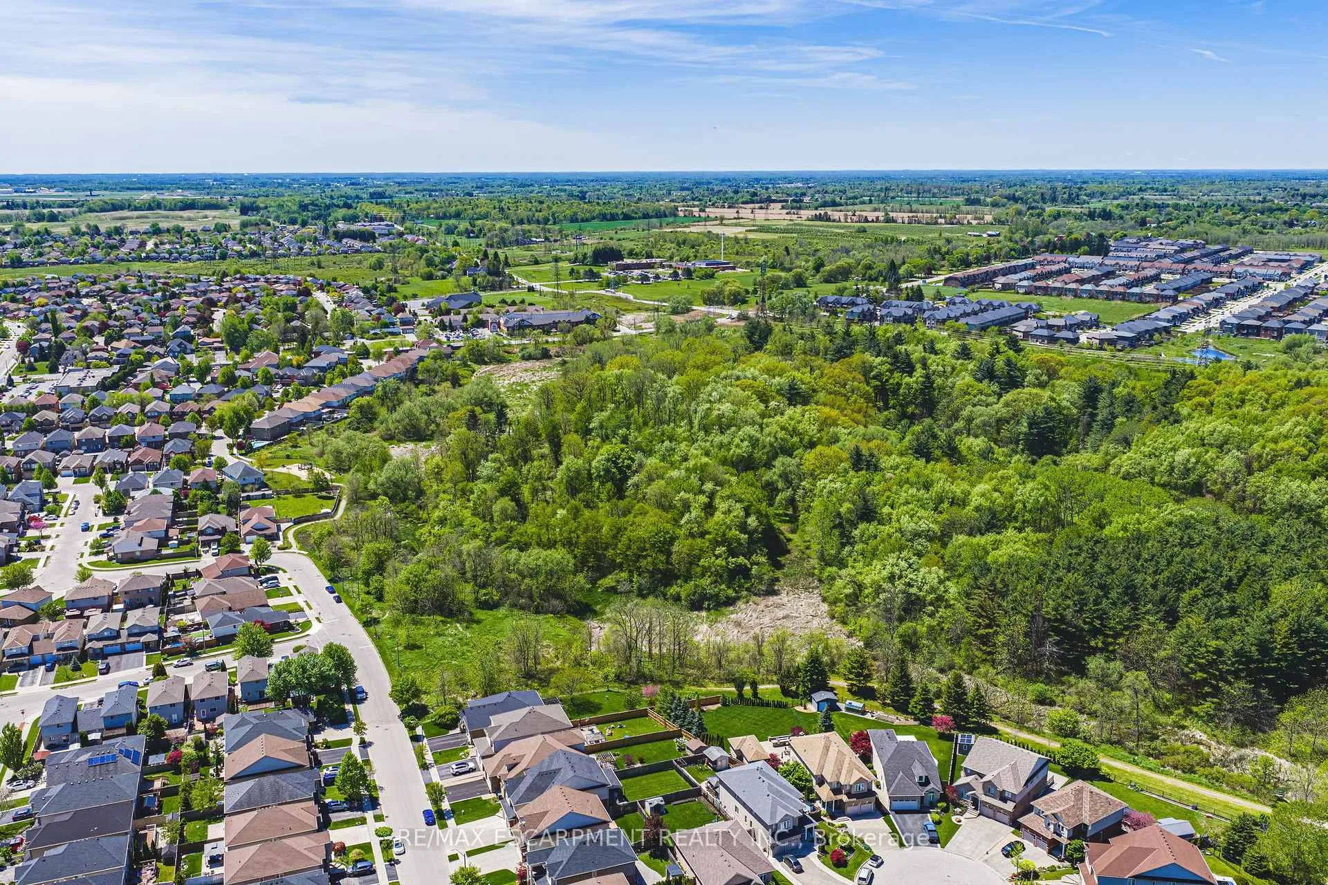 Photo 43 of Unit 16, 1000 Upper Paradise Road, Hamilton, Gurnett — HOMEH