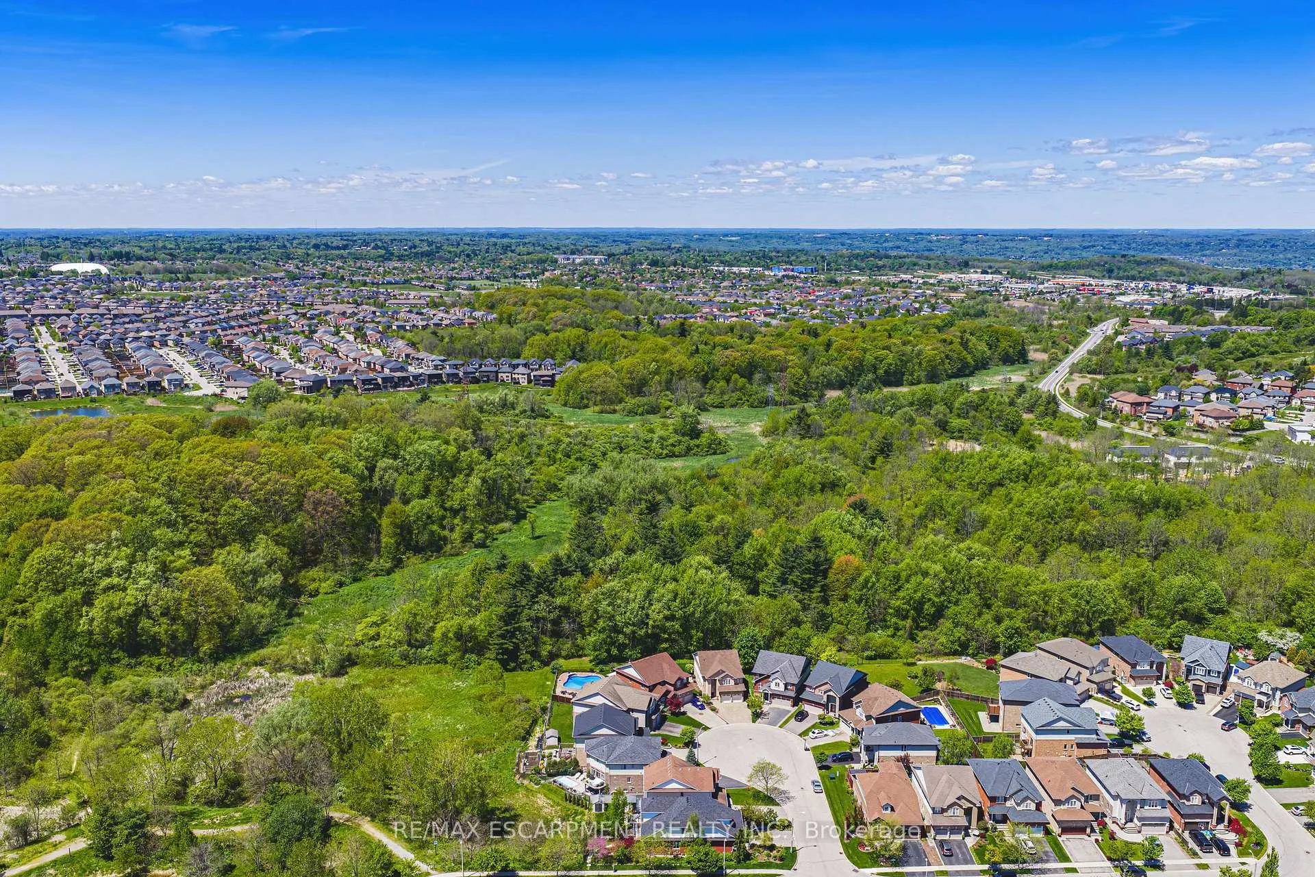 Photo 44 of Unit 16, 1000 Upper Paradise Road, Hamilton, Gurnett — HOMEH