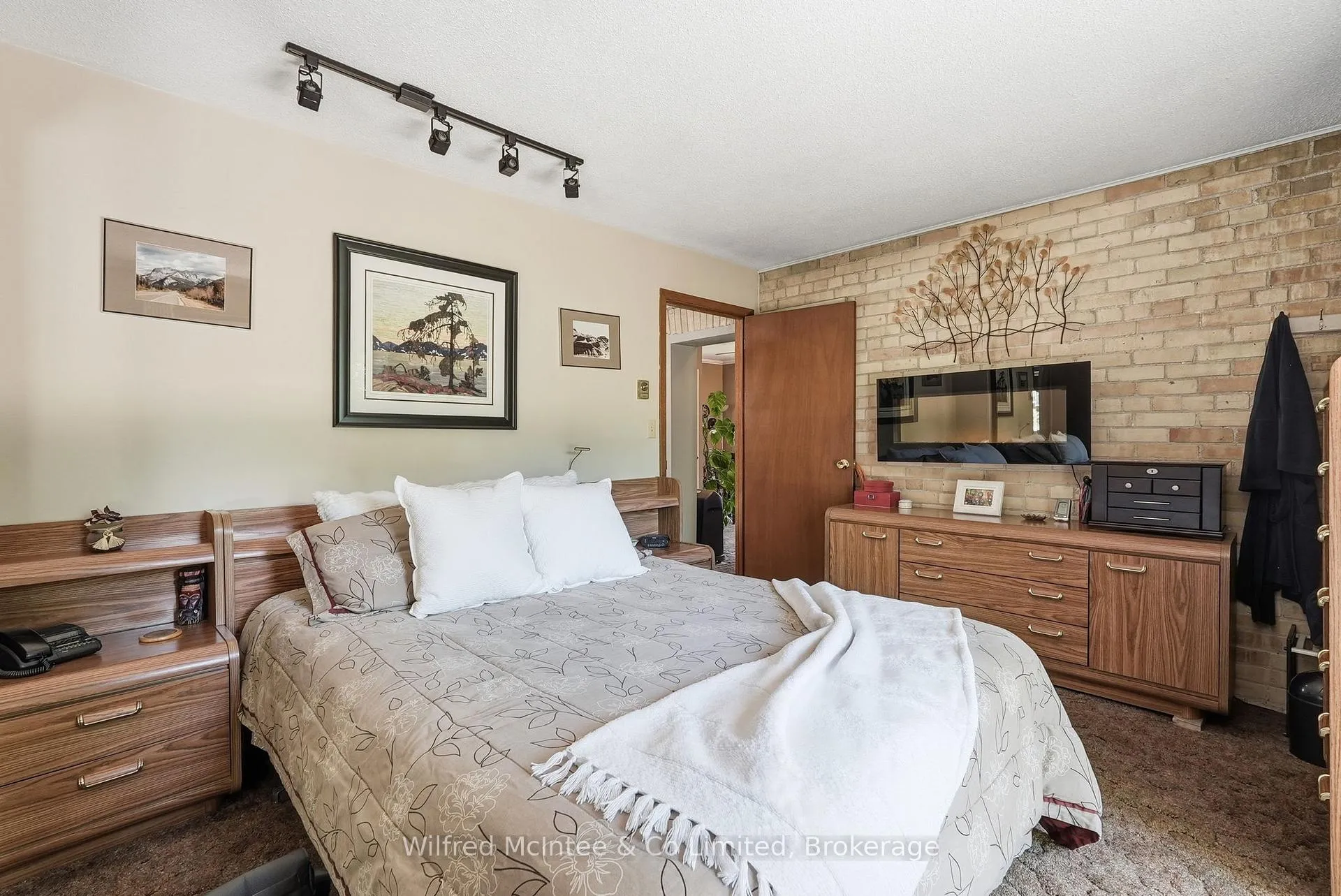 Photo 27 of 38 2nd Street SE, Arran-Elderslie — HOMEH