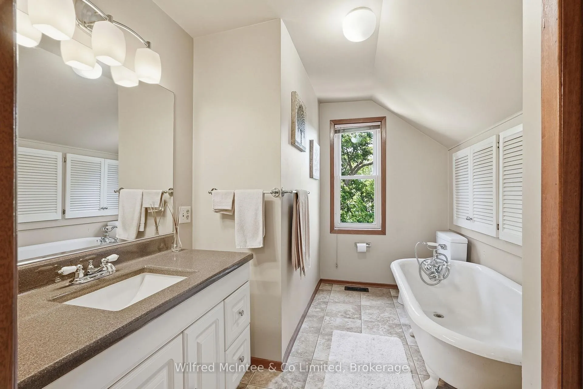 Photo 30 of 38 2nd Street SE, Arran-Elderslie — HOMEH