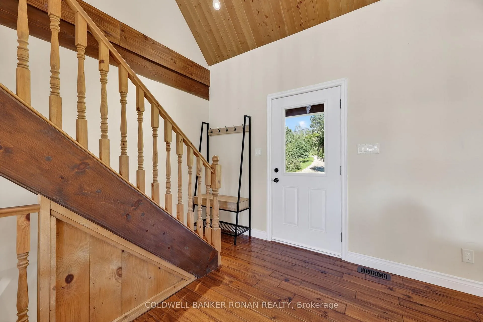 Photo 6 of 3 Laela Crescent, Mulmur, Rural Mulmur — HOMEH