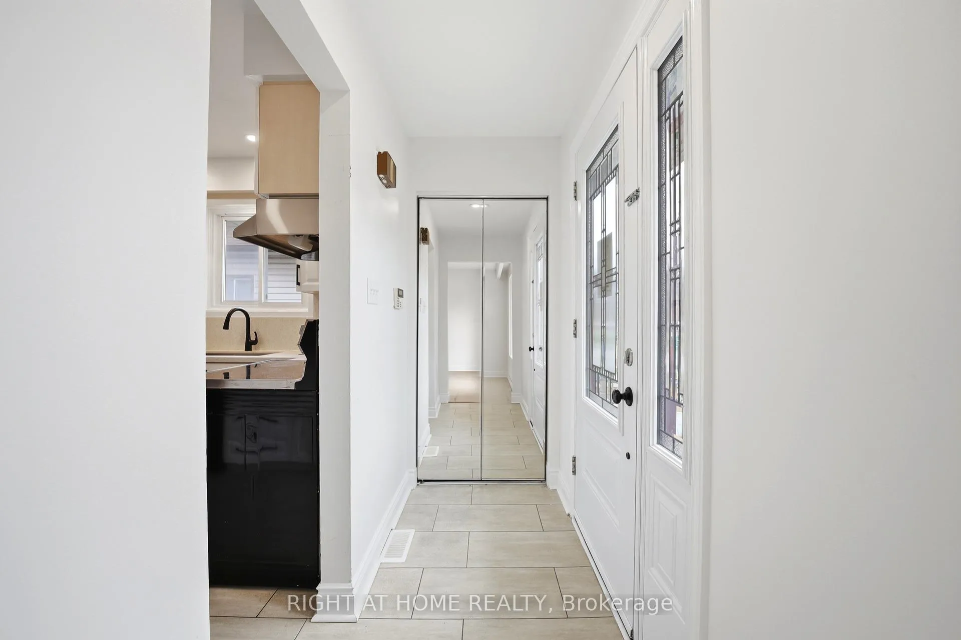 Photo 3 of 839 Glen Street, Oshawa, Lakeview — HOMEH