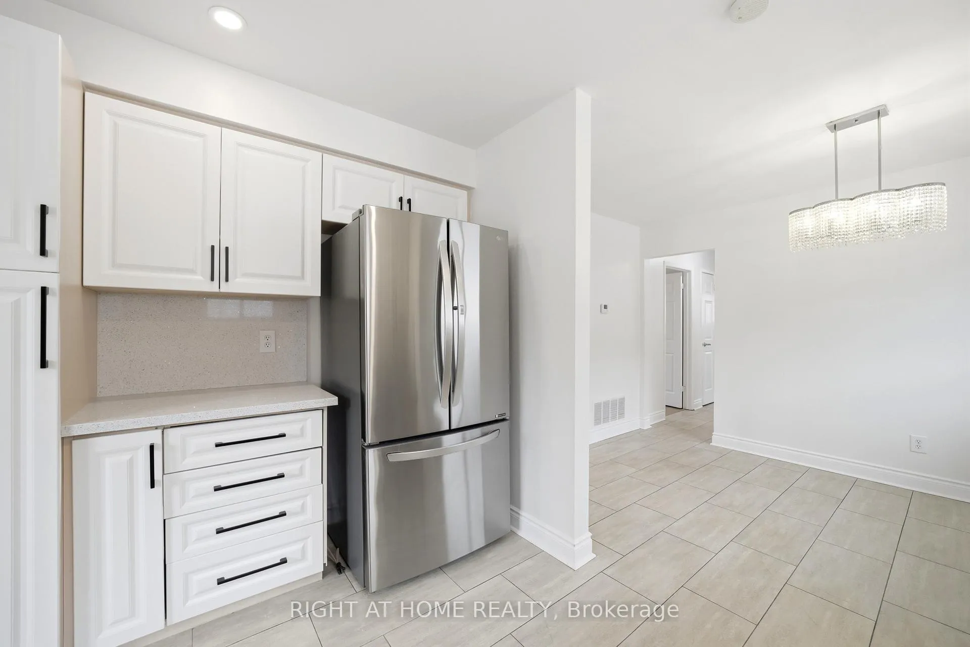 Photo 12 of 839 Glen Street, Oshawa, Lakeview — HOMEH