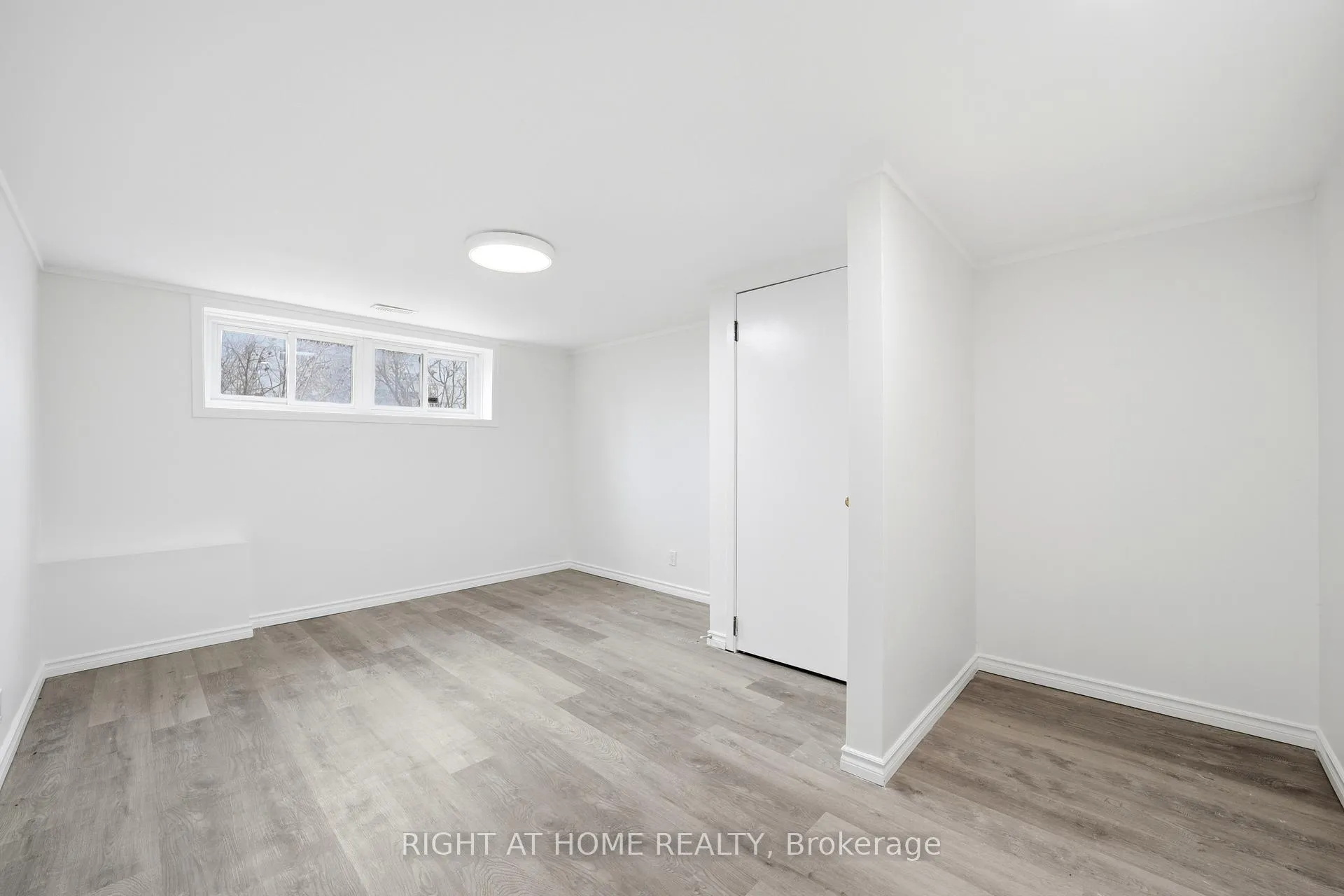 Photo 38 of 839 Glen Street, Oshawa, Lakeview — HOMEH