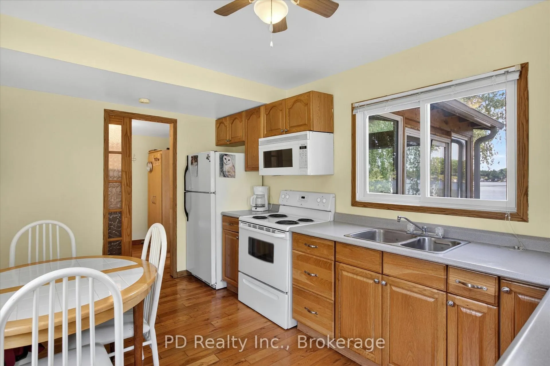 Photo 10 of 42 Pheasant Street, Kawartha Lakes, Emily — HOMEH