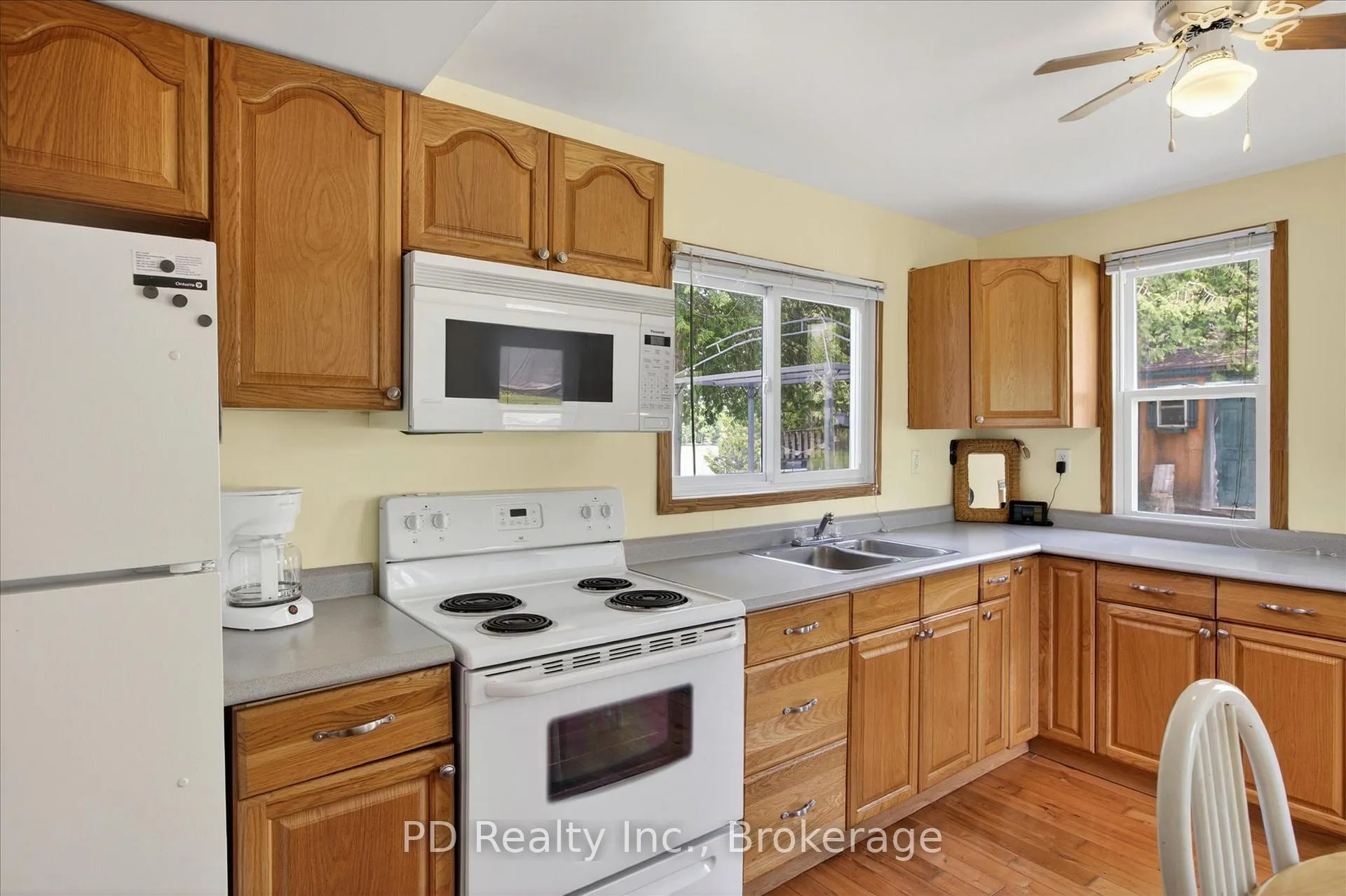 Photo 11 of 42 Pheasant Street, Kawartha Lakes, Emily — HOMEH
