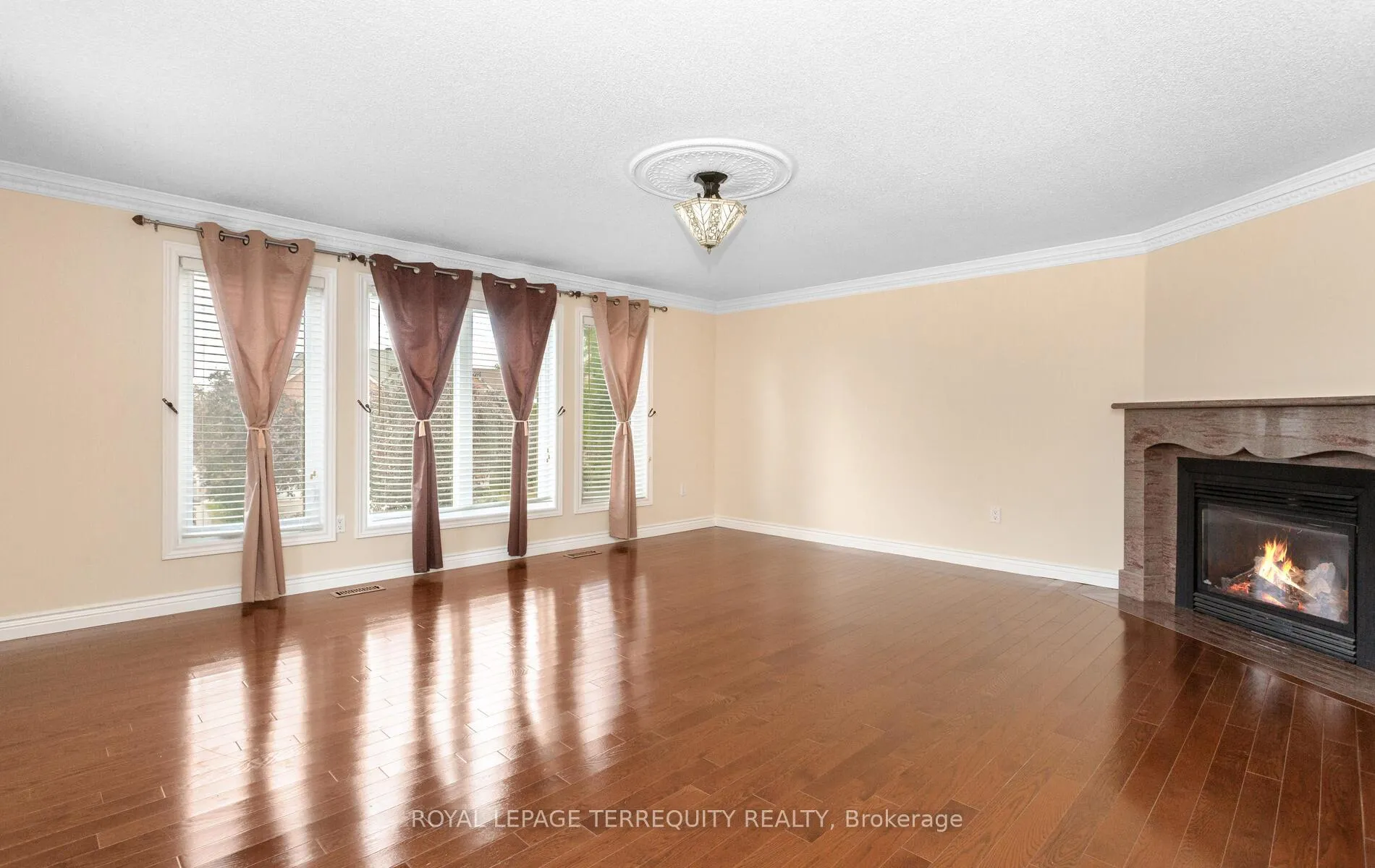 Photo 25 of 5839 Fieldon Road, Mississauga, Central Erin Mills — HOMEH