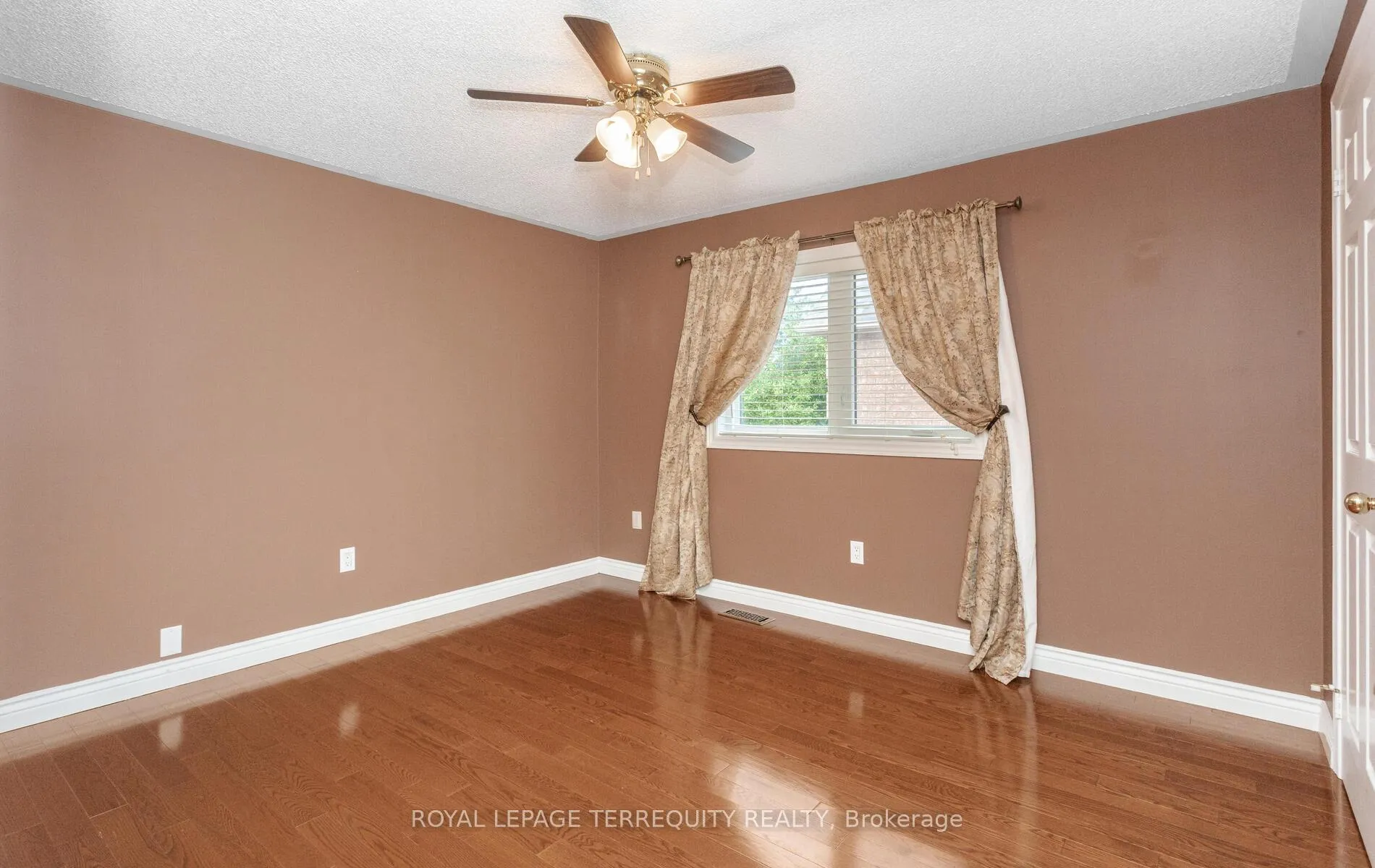 Photo 36 of 5839 Fieldon Road, Mississauga, Central Erin Mills — HOMEH