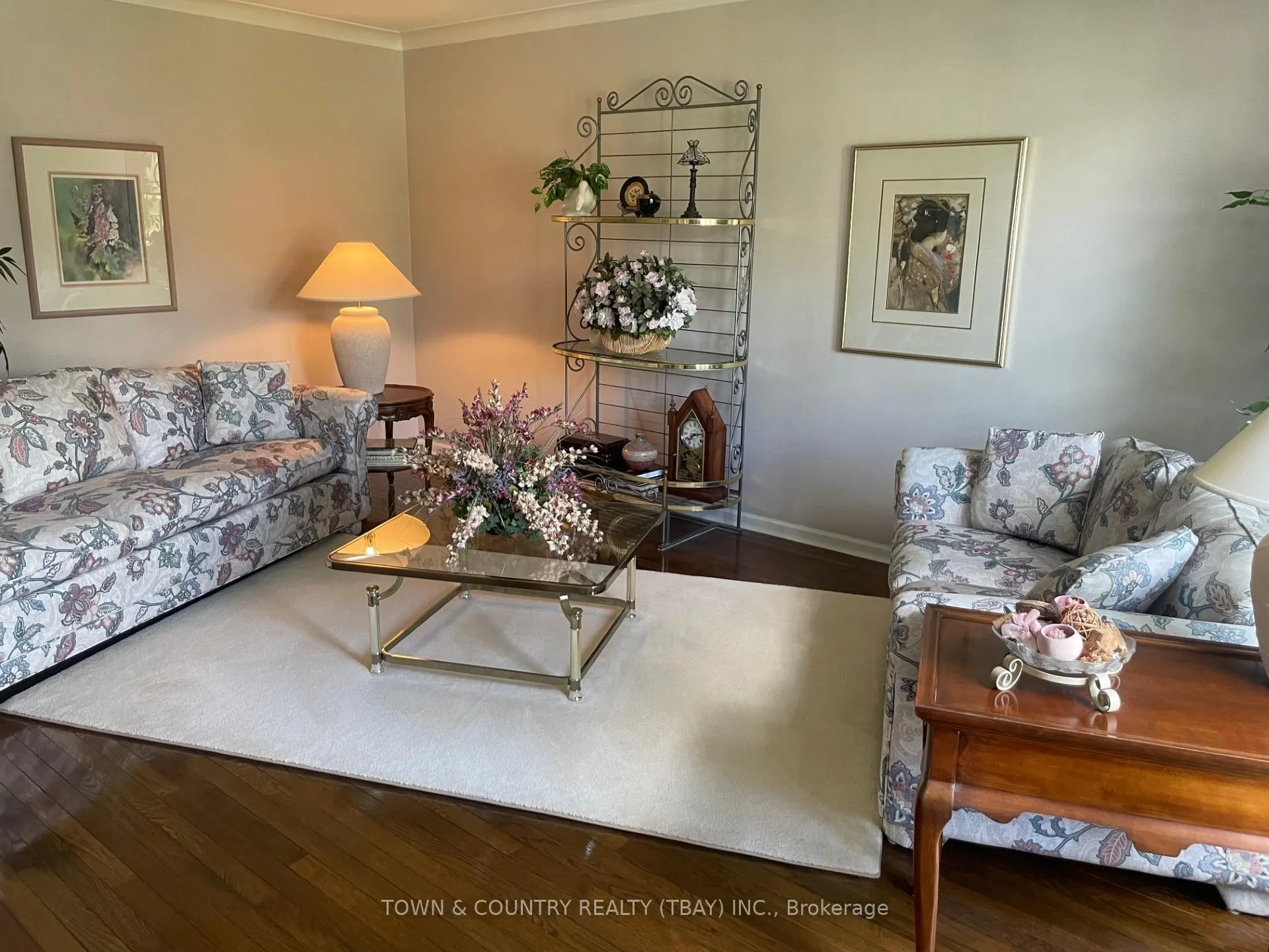 Photo 2 of 106 Herrick Place, Thunder Bay, Rosslyn Road — HOMEH